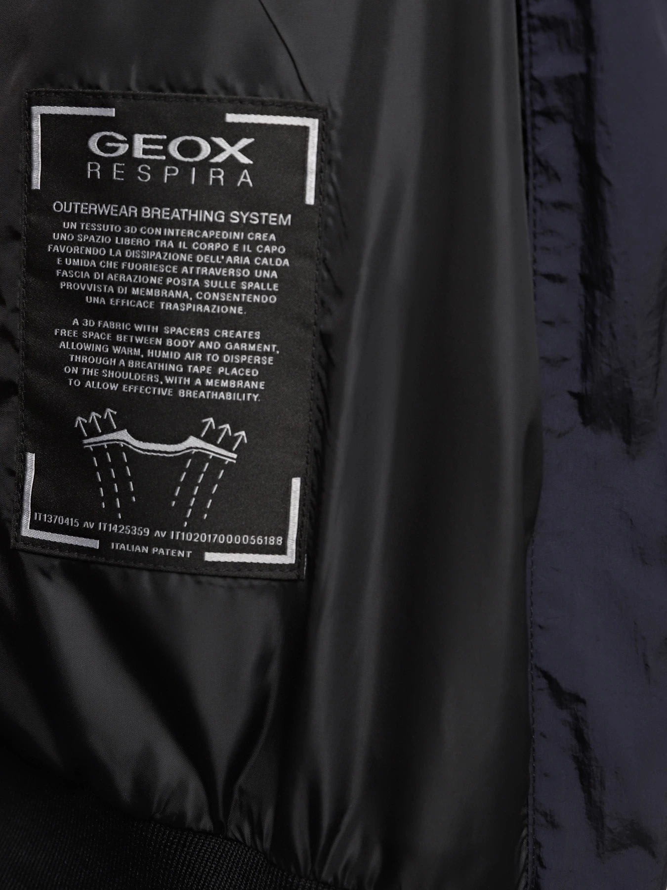Куртки та дублянки Geox M Deiven модель M4522S-T3079-F1624 Куртки та дублянки Geox M Deiven модель M4522S-T3079-F1624 Фото