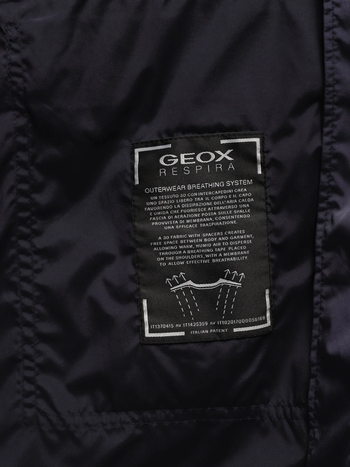 Пальто и плащи Geox W Dandra модель W4520R-T2918-F4601 Пальто и плащи Geox W Dandra модель W4520R-T2918-F4601 Фото