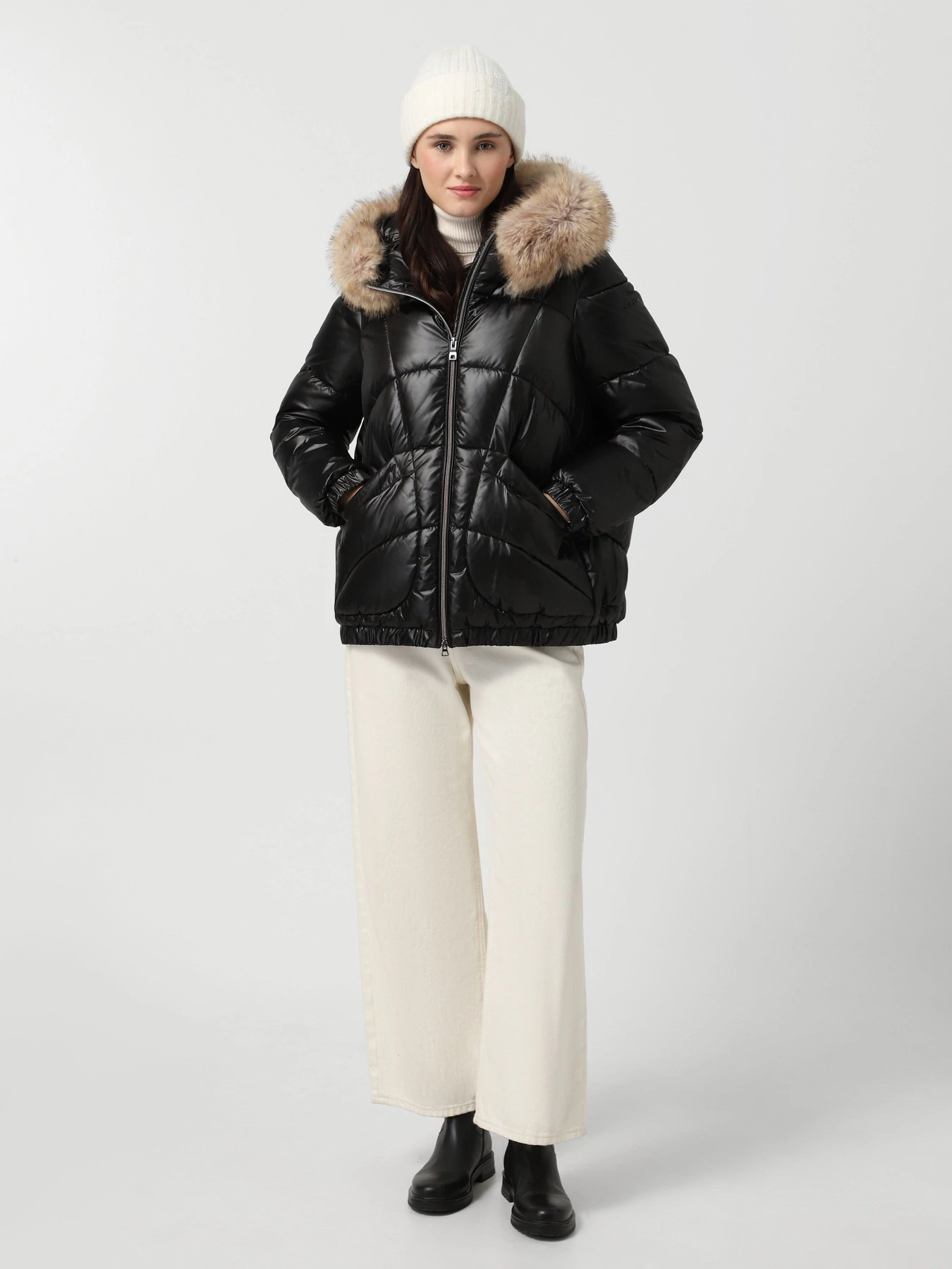Куртки та дублянки Geox Backsie модель W4628S-T2843-F9000 Куртки та дублянки Geox Backsie модель W4628S-T2843-F9000 Фото