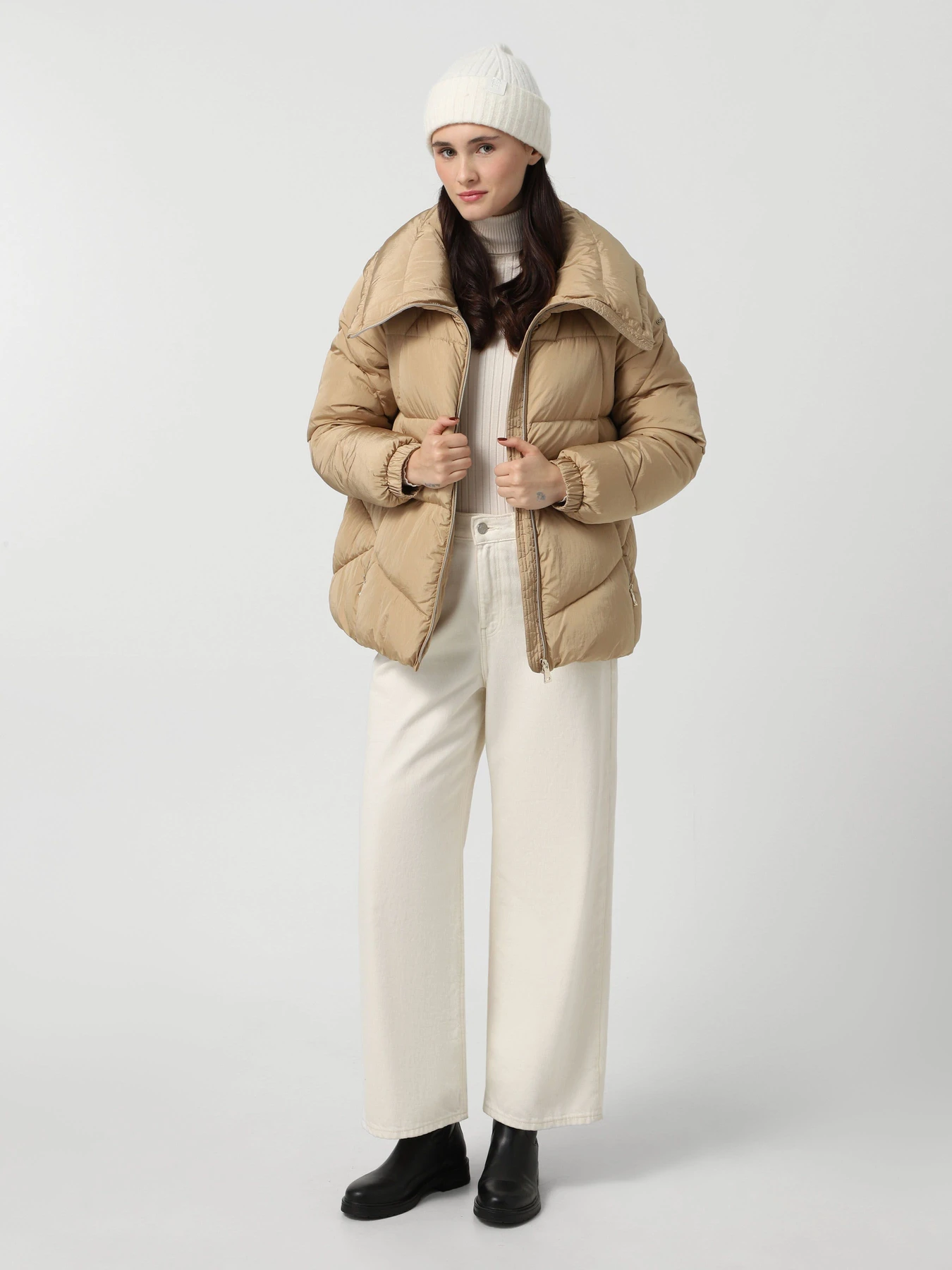 Куртки та дублянки Geox Damiana модель W4628G-T3133-F5233 Куртки та дублянки Geox Damiana модель W4628G-T3133-F5233 Фото