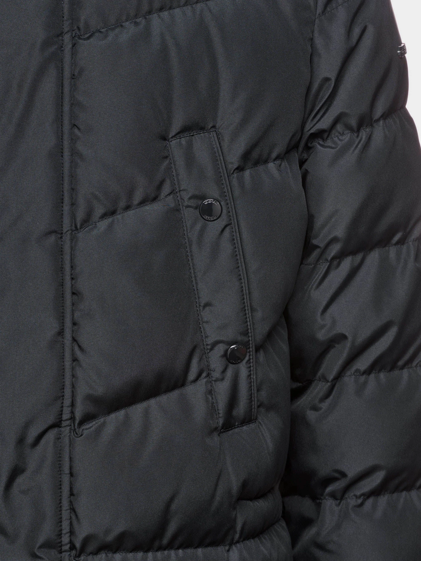 Куртки та дублянки Geox Leitan Mid Jkt модель M4628B-T3144-F1624 Куртки та дублянки Geox Leitan Mid Jkt модель M4628B-T3144-F1624 Фото