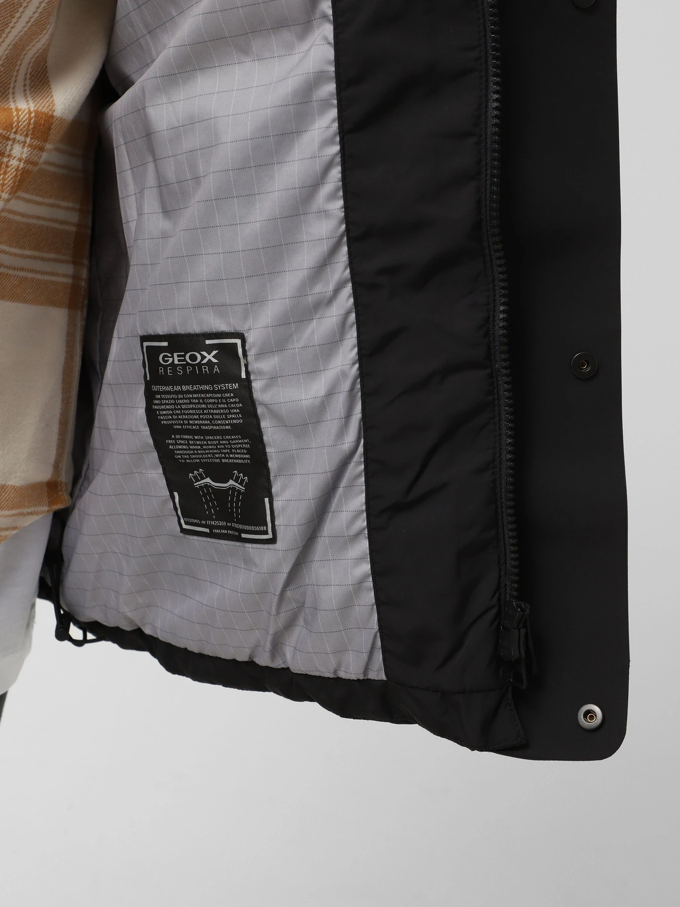 Куртки и дубленки Geox Pieve Hood Jkt модель M4628M-T3129-F9000 Фото