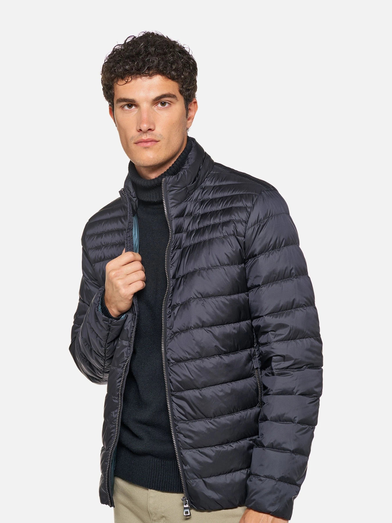 Куртки и дубленки Geox WARRENS модель M6625B-T3125-F1624 Куртки и дубленки Geox WARRENS модель M6625B-T3125-F1624 Фото