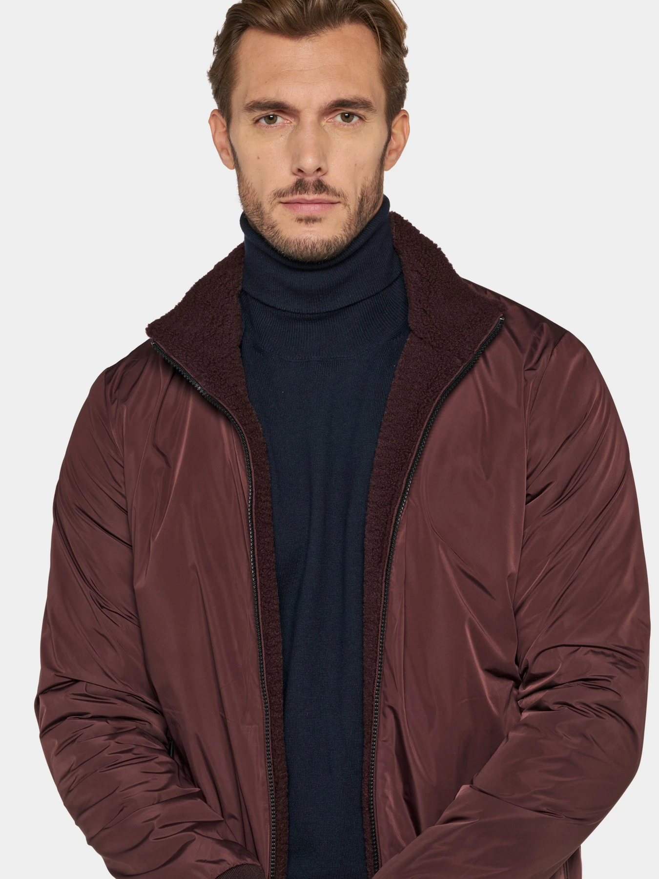 Худи и свитшоты Geox SWEATER модель M5675E-TC213-F1921 Худи и свитшоты Geox SWEATER модель M5675E-TC213-F1921 Фото