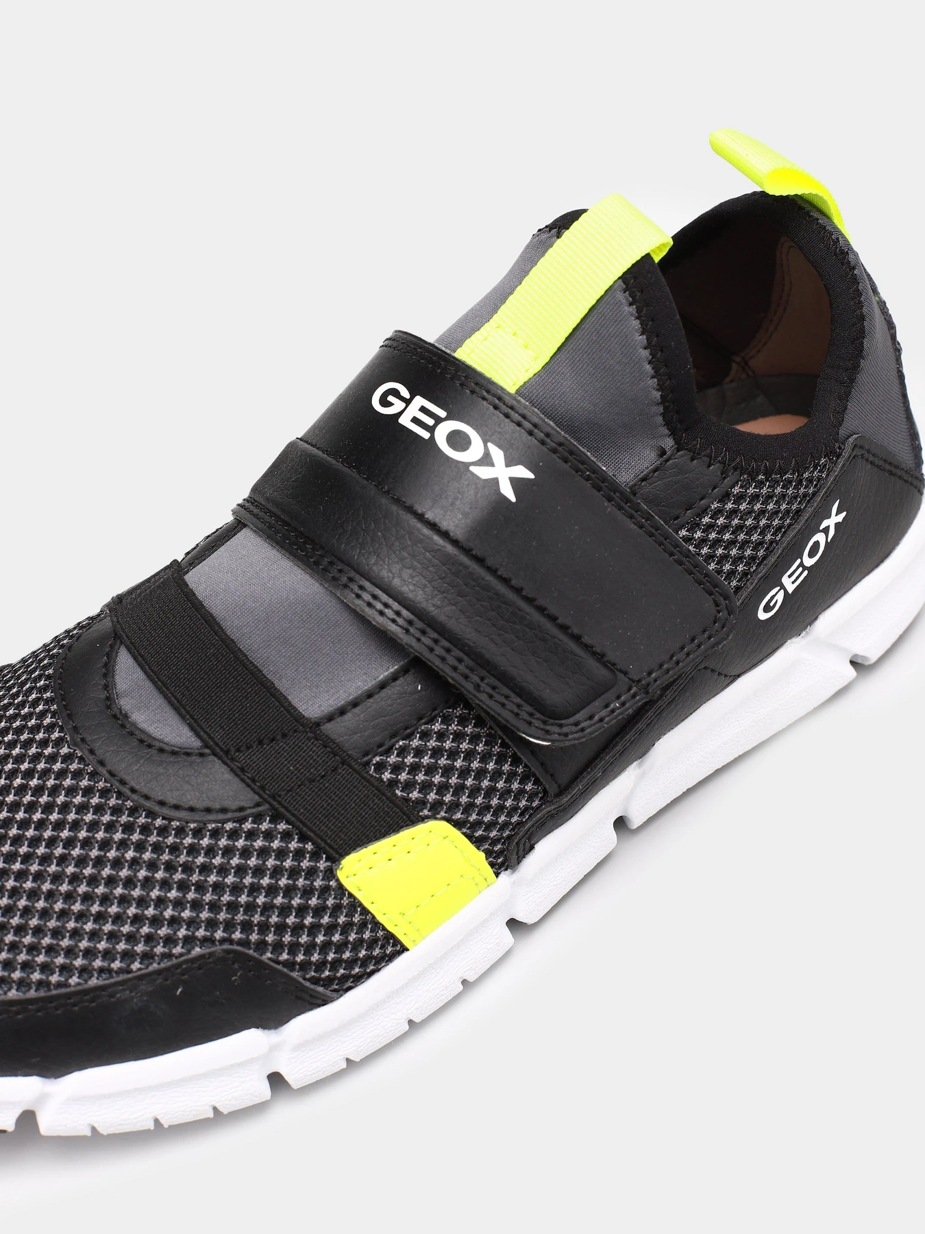 Кроссовки Geox Flexyper модель J159BC-014BU-C9151 Кроссовки Geox Flexyper модель J159BC-014BU-C9151 Фото