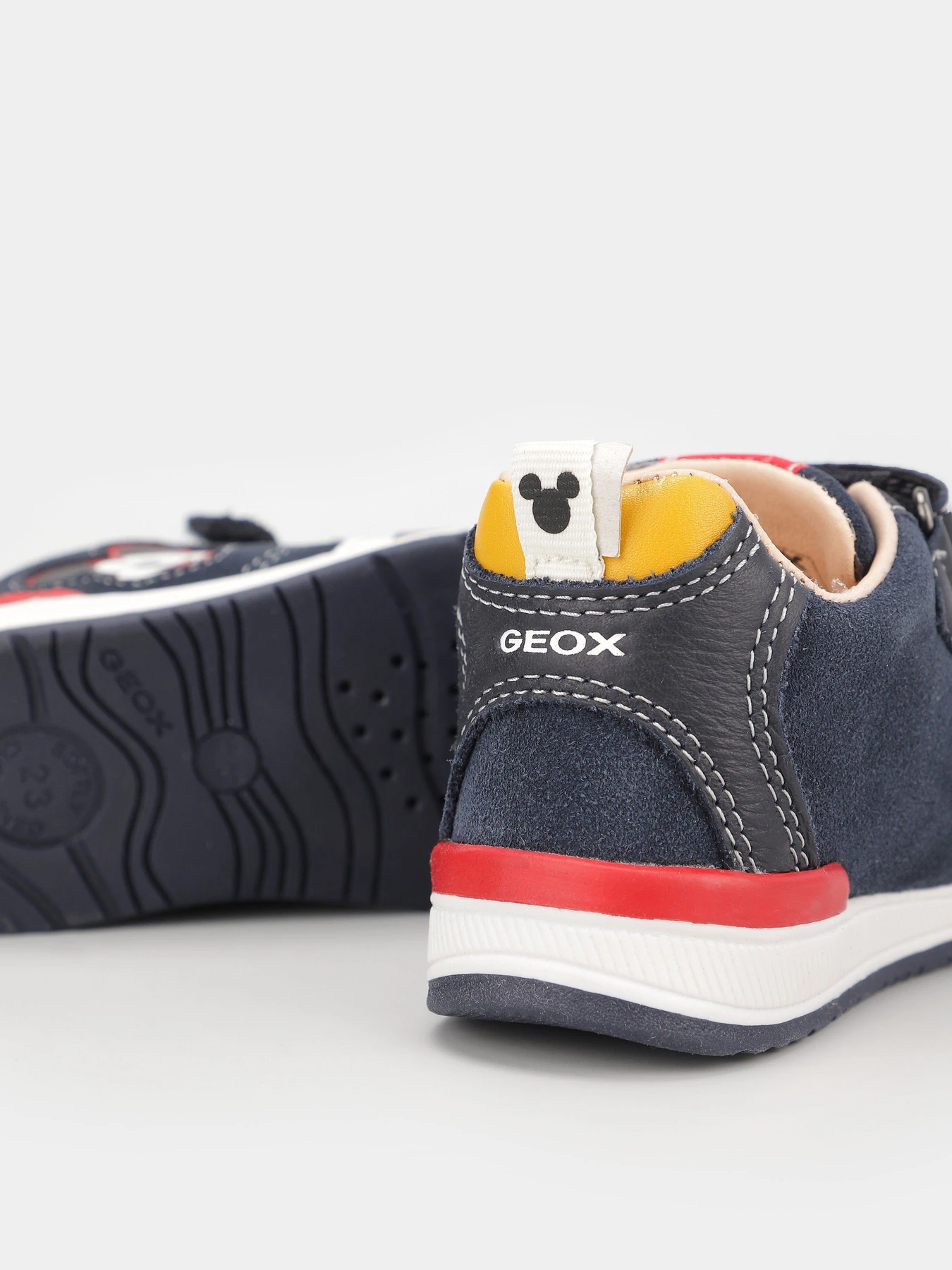 Кроссовки Geox Rishon модель B160RB-02285-C4211 Кроссовки Geox Rishon модель B160RB-02285-C4211 Фото
