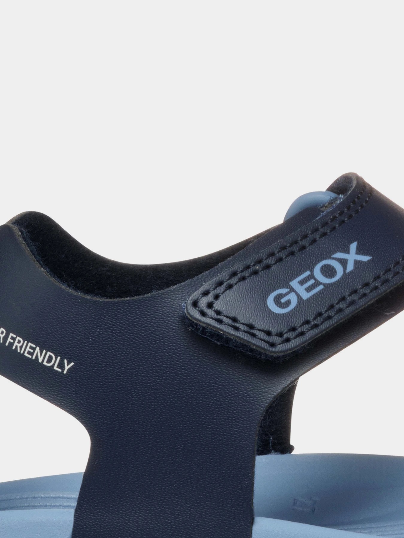 Сандалии Geox Fusbetto модель J35HMA-000BC-C4250 Сандалии Geox Fusbetto модель J35HMA-000BC-C4250 Фото