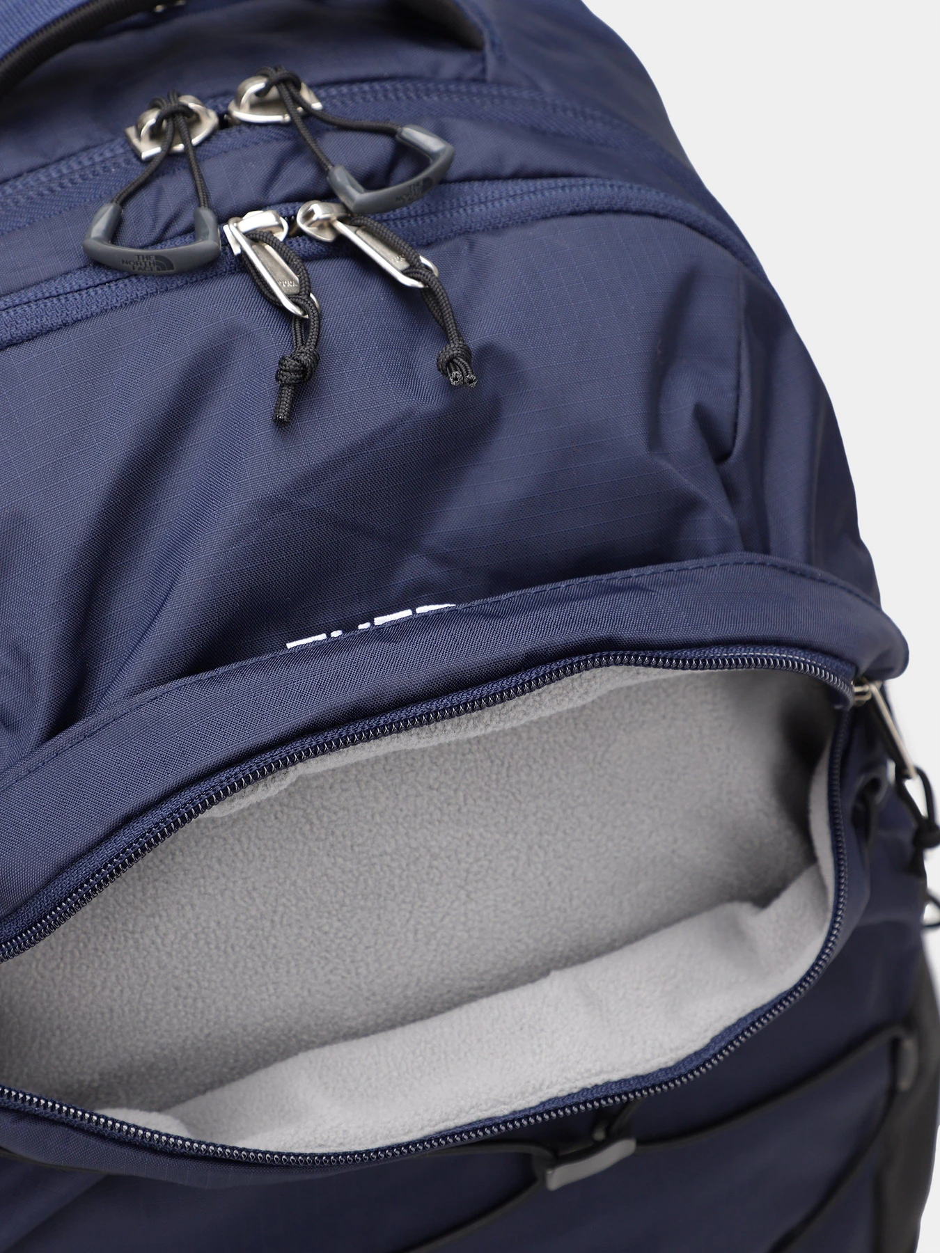 Рюкзаки The North Face Borealis 28L модель NF0A52SER811 Рюкзаки The North Face Borealis 28L модель NF0A52SER811 Фото