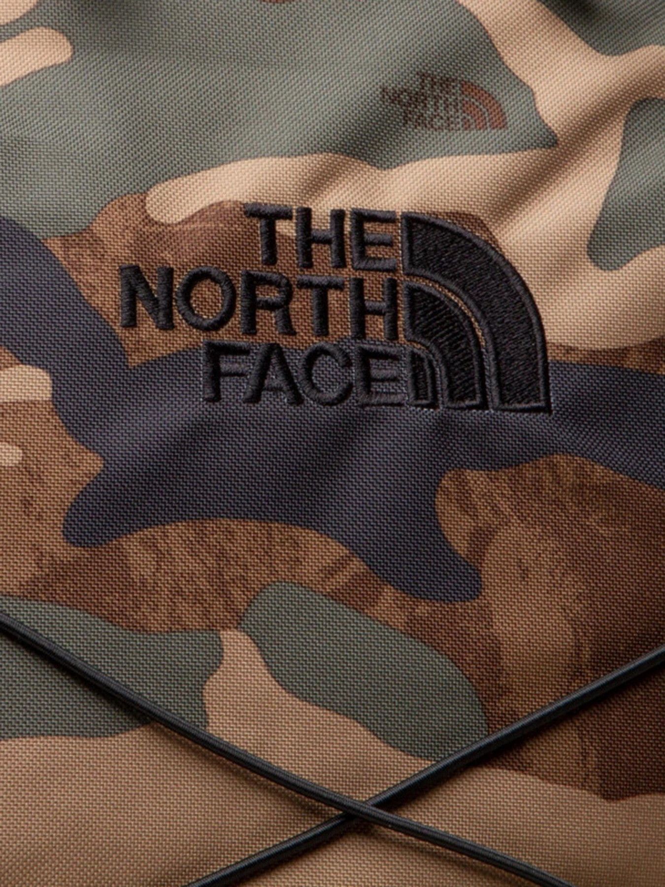 Рюкзаки The North Face Jester модель NF0A3VXF5E81 Рюкзаки The North Face Jester модель NF0A3VXF5E81 Фото