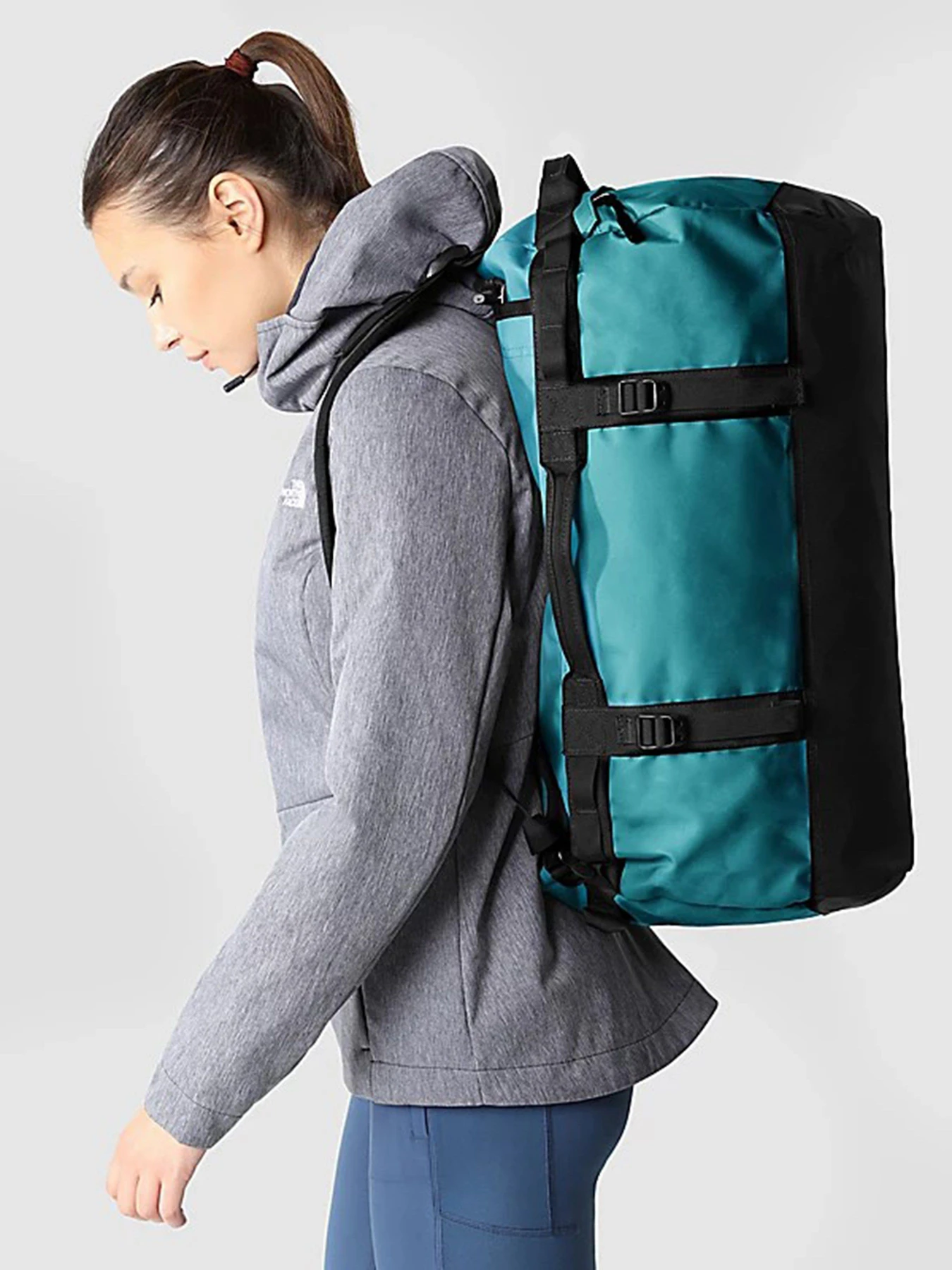 Дорожные сумки и чемоданы The North Face Base Camp Duffel-S модель NF0A52STXRX1 Дорожные сумки и чемоданы The North Face Base Camp Duffel-S модель NF0A52STXRX1 Фото