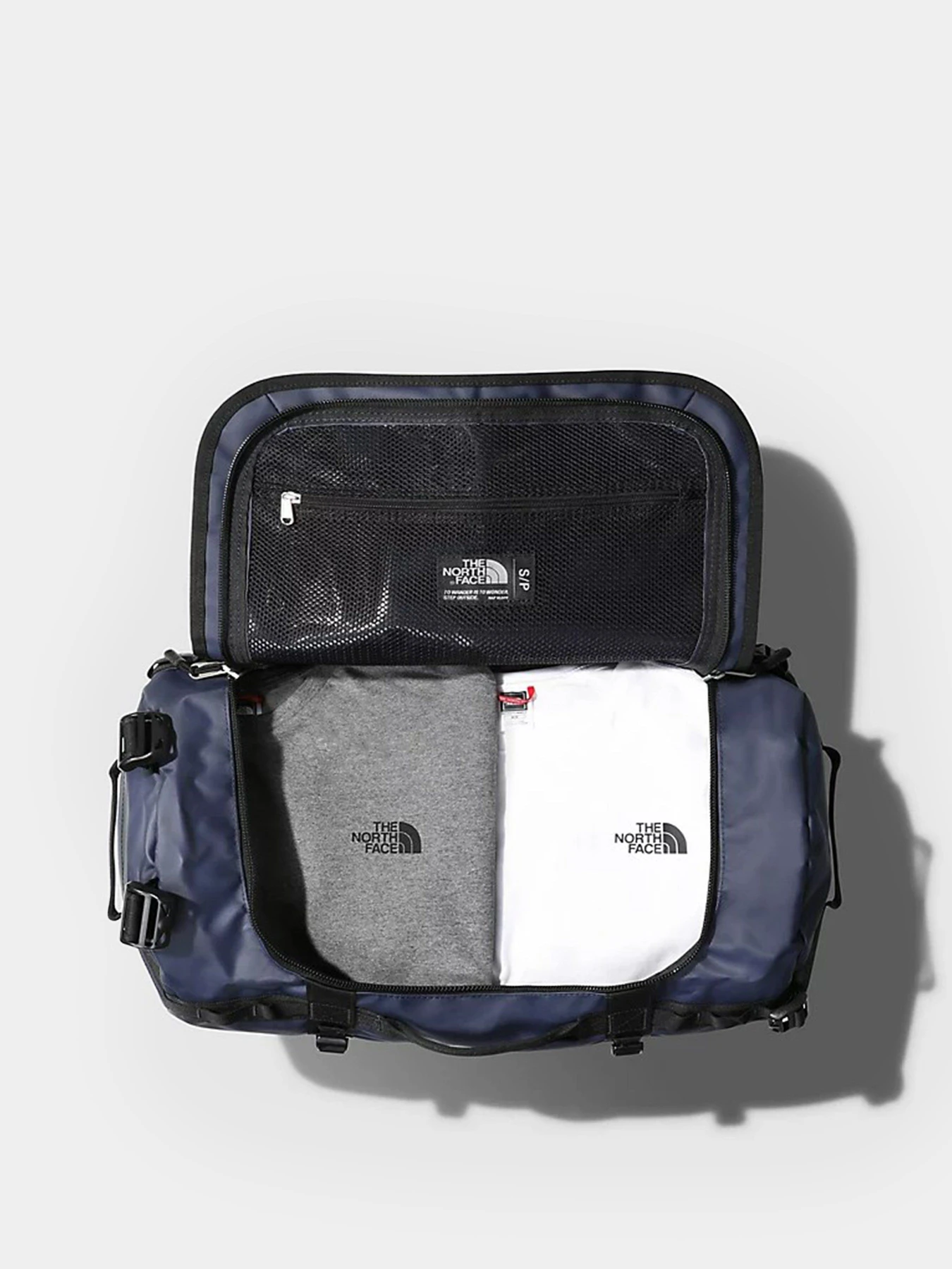 Дорожные сумки и чемоданы The North Face Base Camp Duffel модель NF0A52STR811 Фото