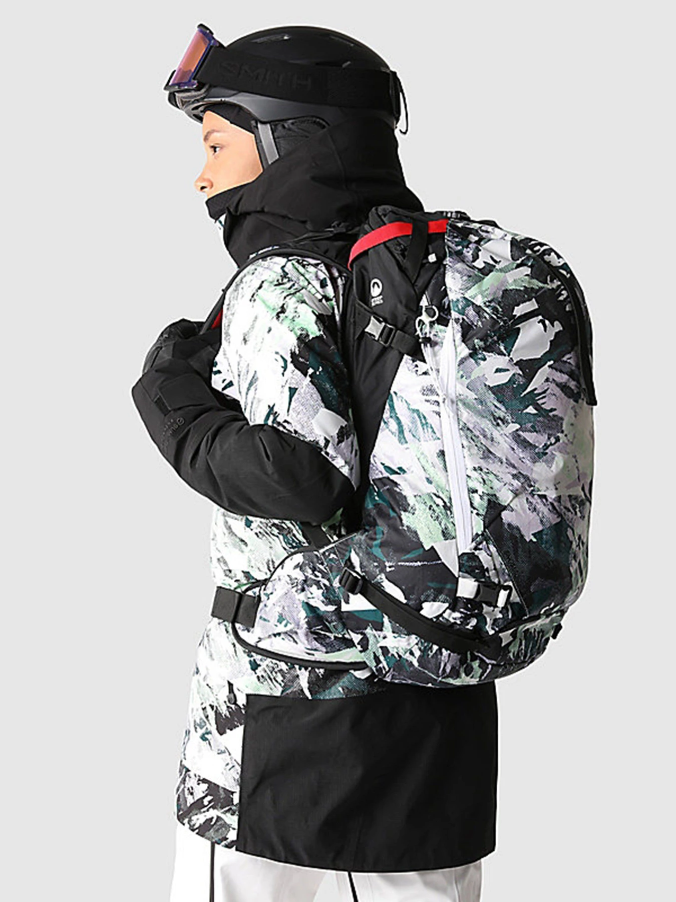 Рюкзаки The North Face Snomad Ski Touring 34L модель NF0A52DA9C51 Рюкзаки The North Face Snomad Ski Touring 34L модель NF0A52DA9C51 Фото