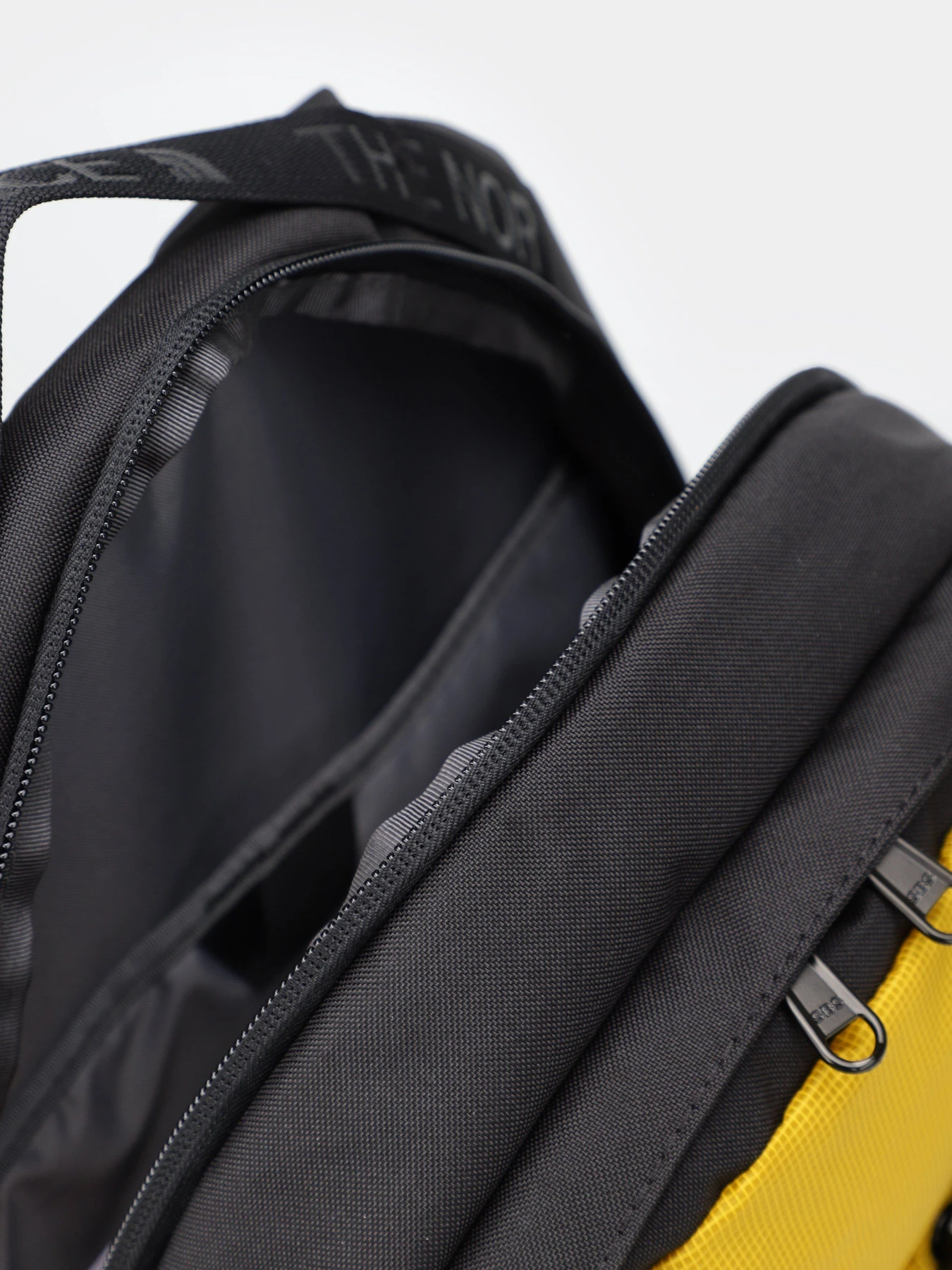 Рюкзаки The North Face Mochila Bozer модель NF0A52TB81U1 Рюкзаки The North Face Mochila Bozer модель NF0A52TB81U1 Фото
