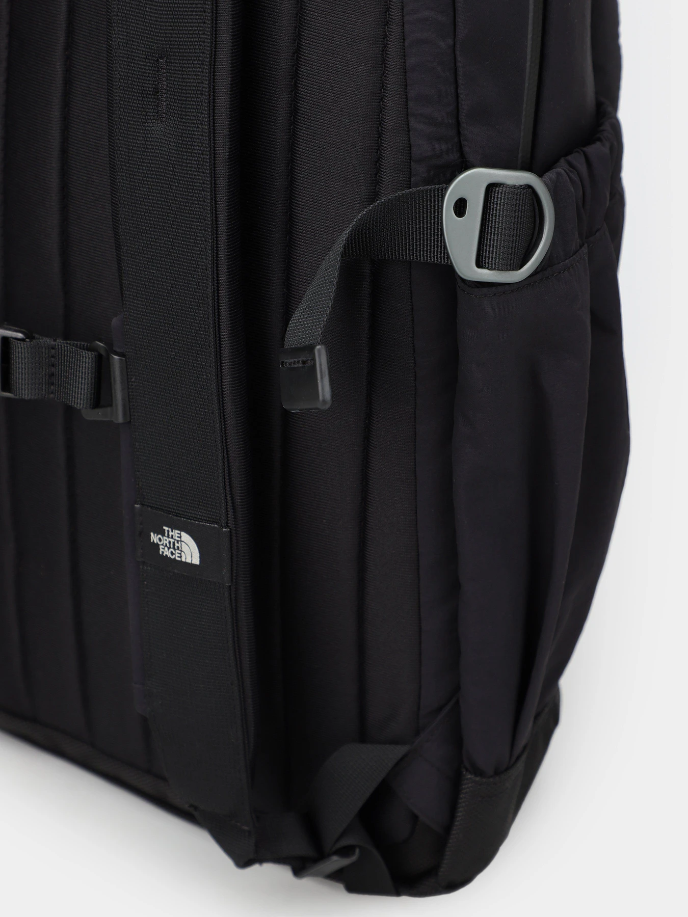 Рюкзаки The North Face Mountain Daypack модель NF0A52UB4E51 Рюкзаки The North Face Mountain Daypack модель NF0A52UB4E51 Фото