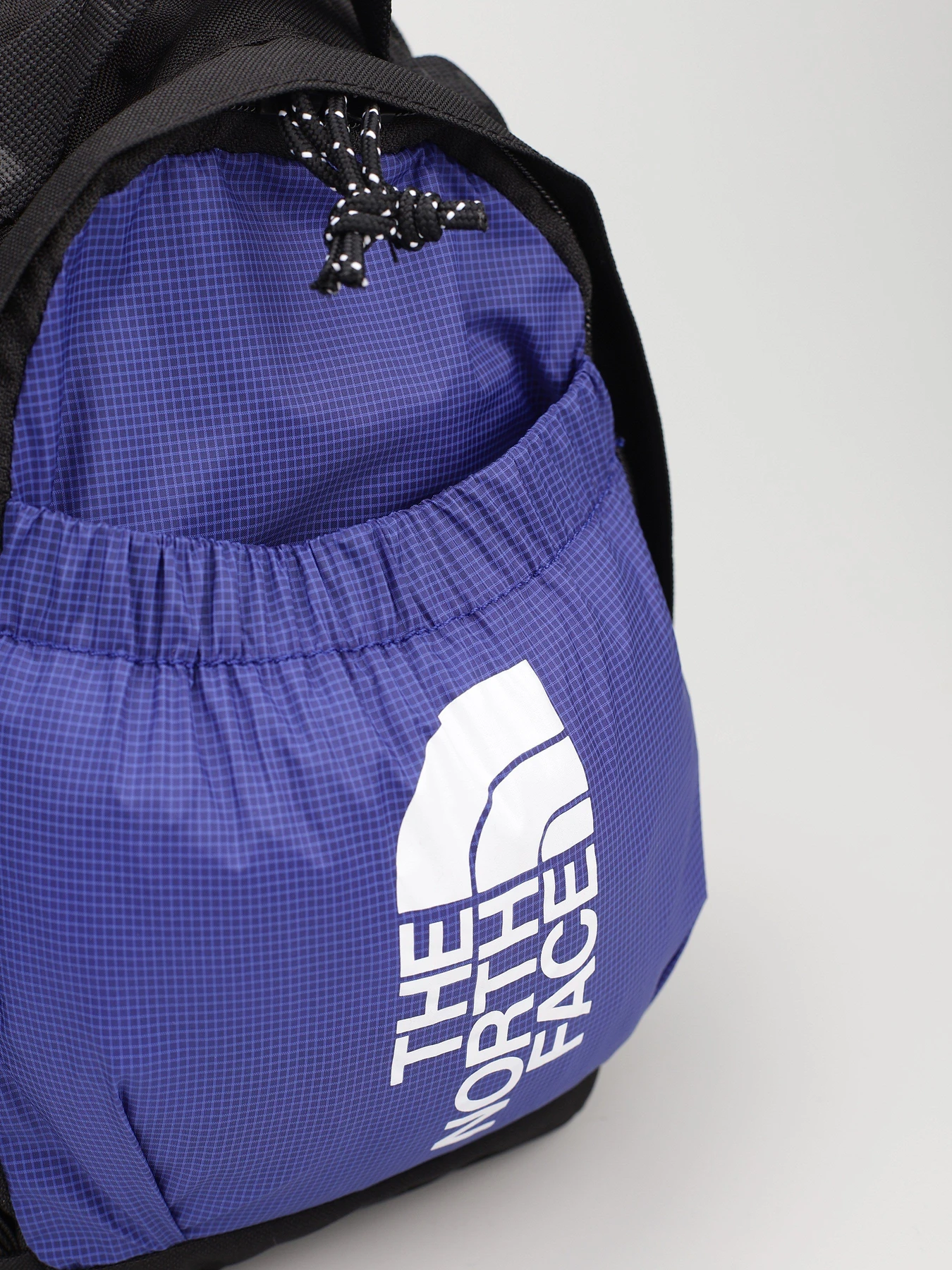 Рюкзаки The North Face Bozer Mini модель NF0A52VRZXC1 Рюкзаки The North Face Bozer Mini модель NF0A52VRZXC1 Фото