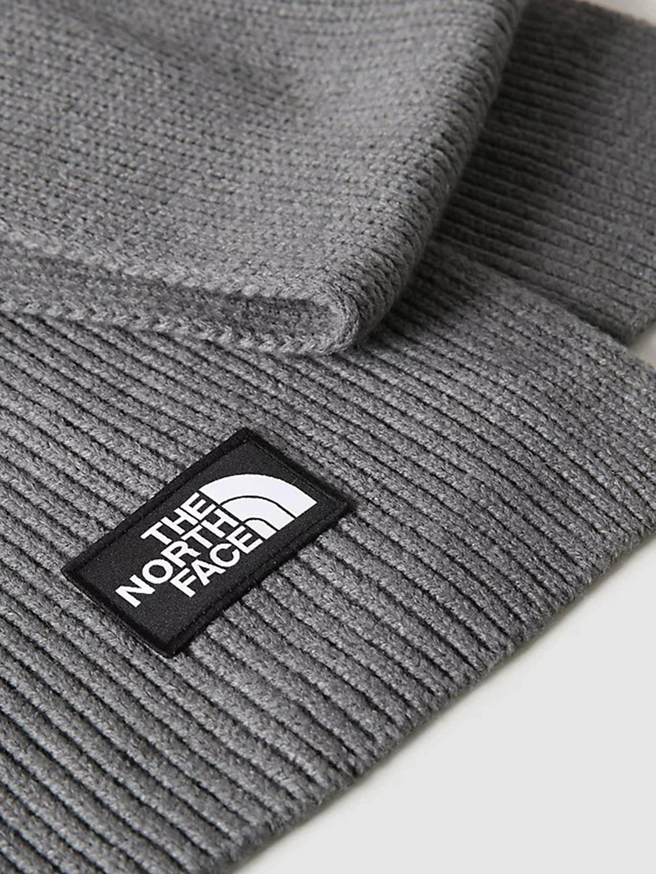 Шарфы и платки The North Face Logo Box модель NF0A7RJ2DYY1 Шарфы и платки The North Face Logo Box модель NF0A7RJ2DYY1 Фото