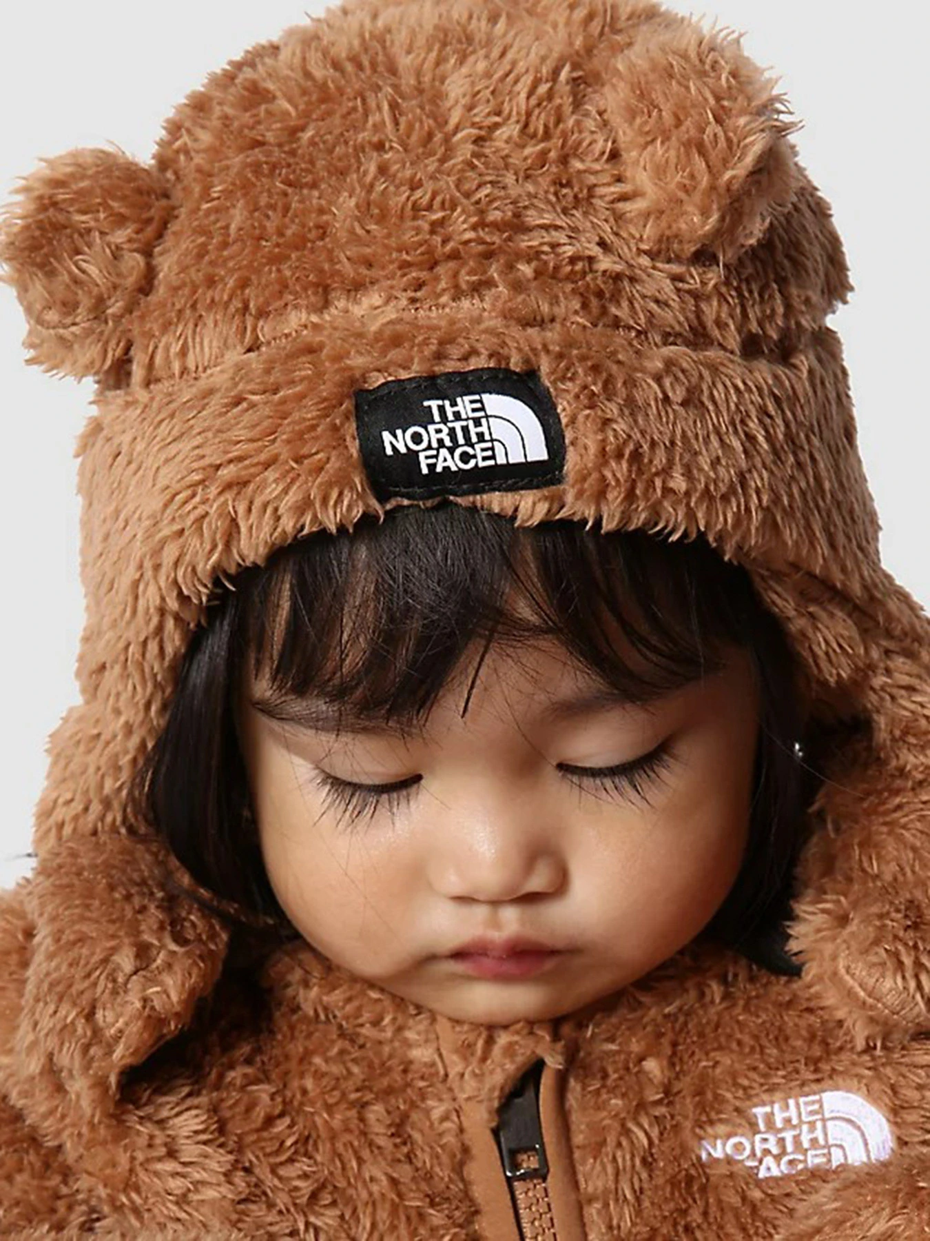 Шапки та кепки The North Face Baby Bear Suave Oso модель NF0A7RIY6R11 Шапки та кепки The North Face Baby Bear Suave Oso модель NF0A7RIY6R11 Фото