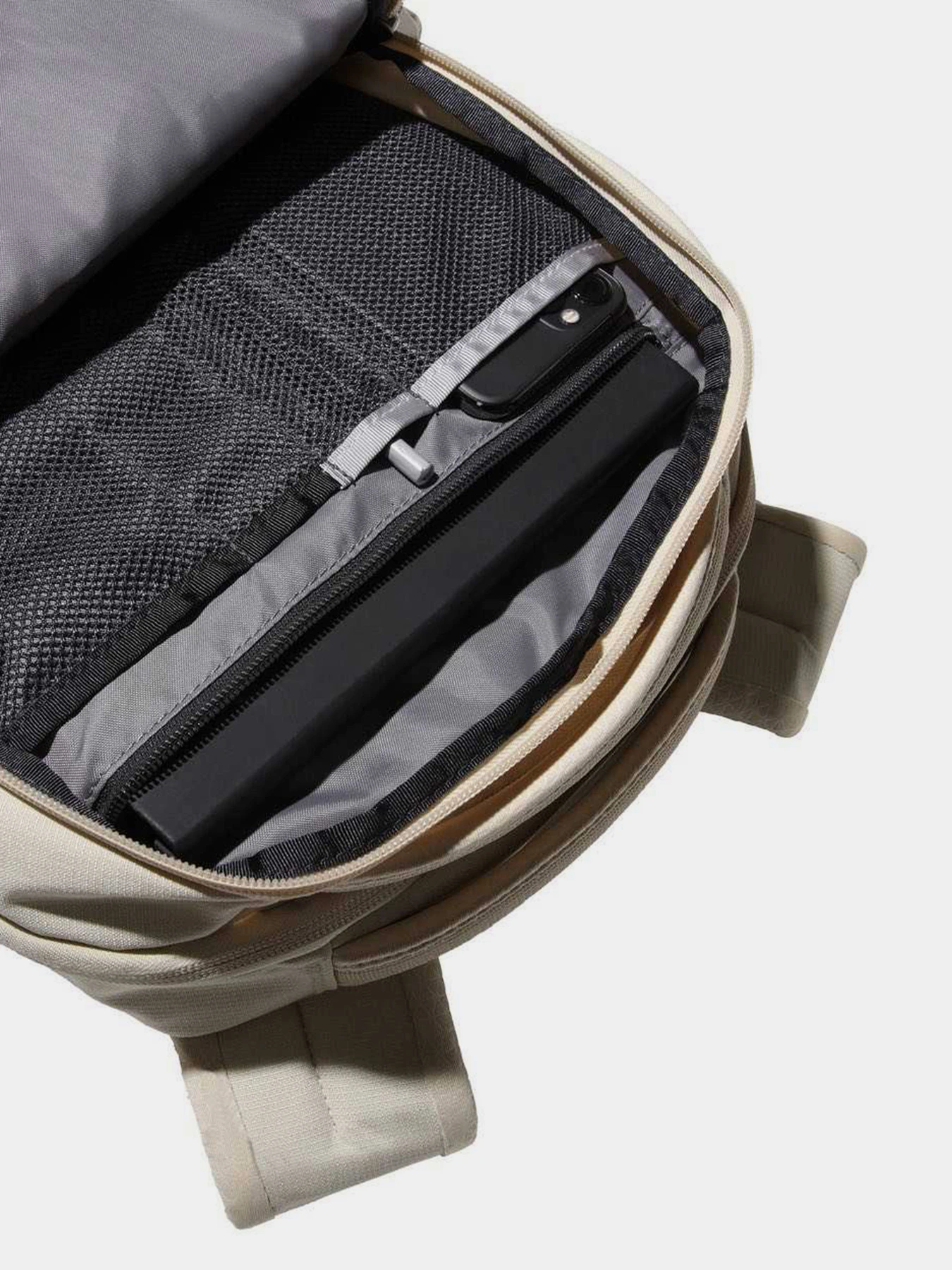 Рюкзаки The North Face Jester модель NF0A3VXG8D51 Рюкзаки The North Face Jester модель NF0A3VXG8D51 Фото
