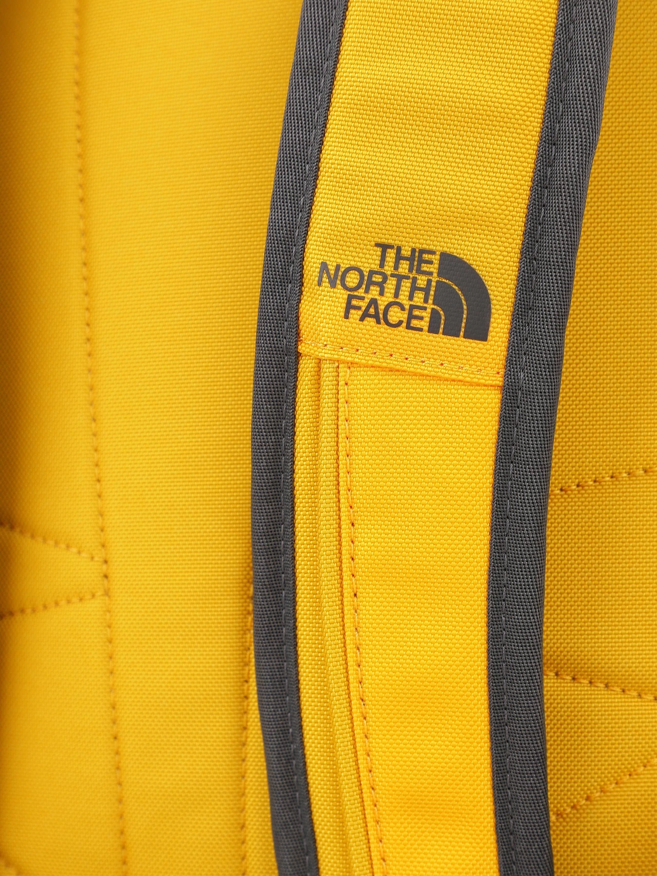 Рюкзаки The North Face Base Camp Fuse Box Mini 19L модель NF0A873WC8T1 Рюкзаки The North Face Base Camp Fuse Box Mini 19L модель NF0A873WC8T1 Фото