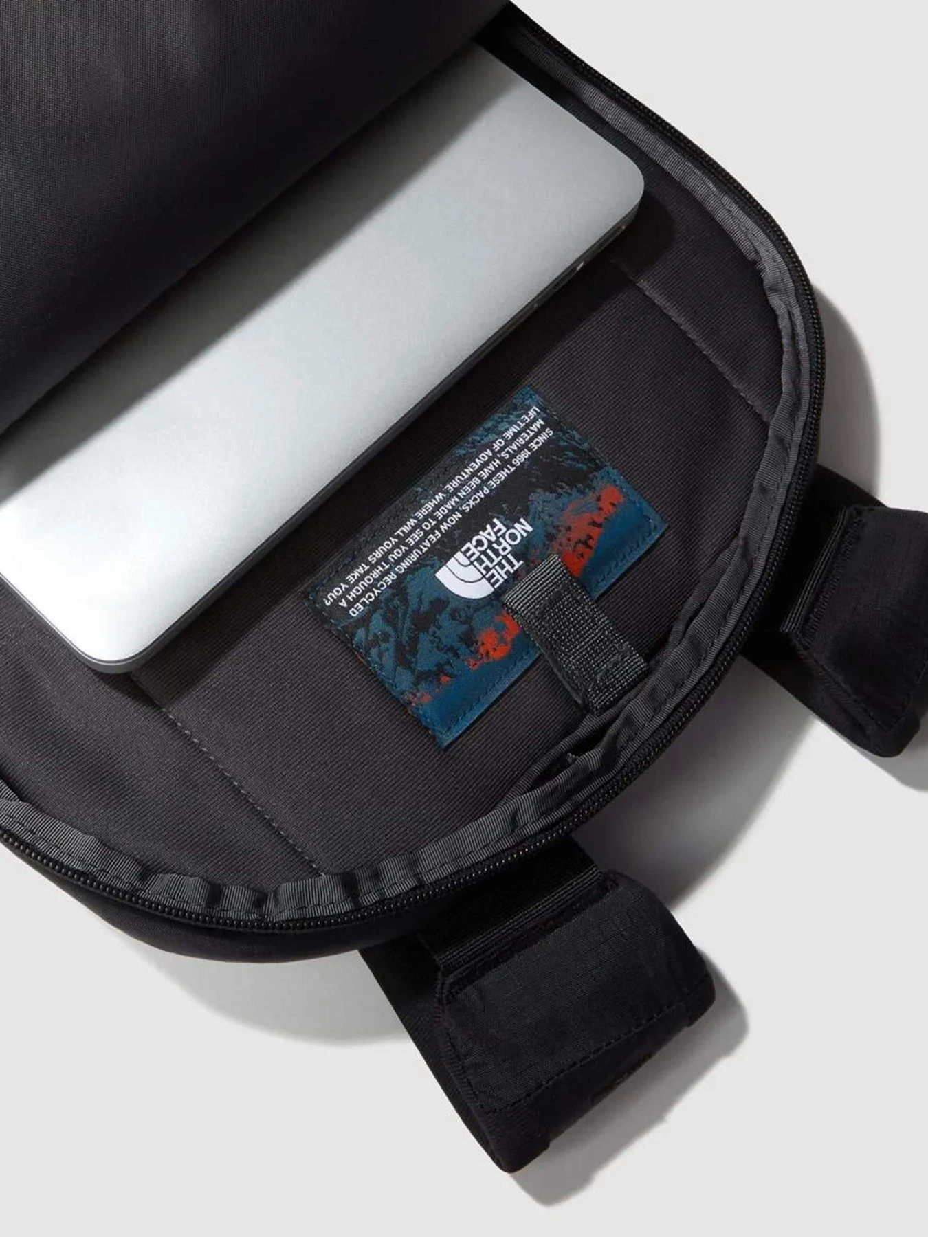 Рюкзаки The North Face Borealis модель NF0A52SEOT61 Рюкзаки The North Face Borealis модель NF0A52SEOT61 Фото