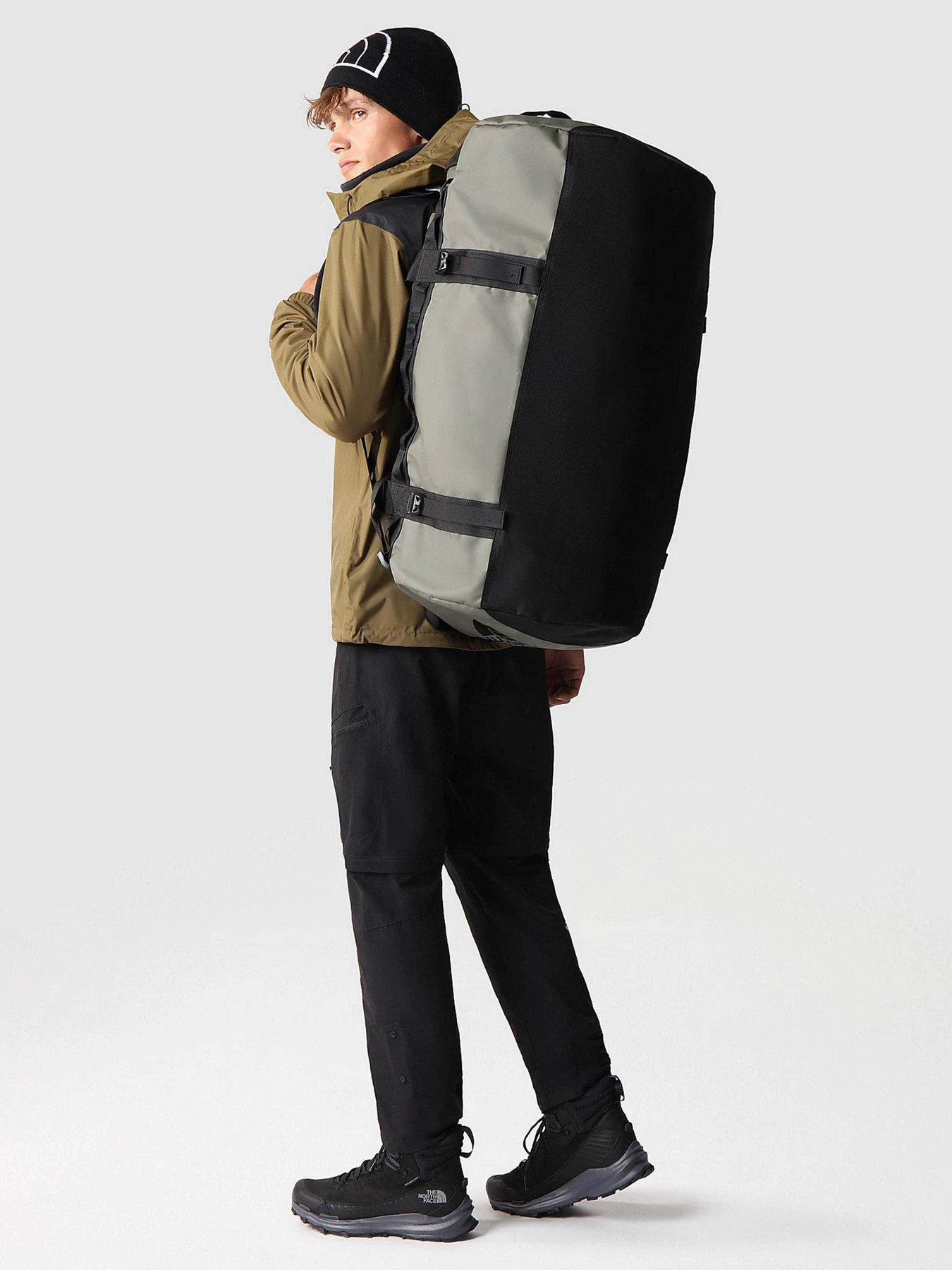Дорожные сумки и чемоданы The North Face Base Camp Duffel - L модель NF0A52SBBQW1 Дорожные сумки и чемоданы The North Face Base Camp Duffel - L модель NF0A52SBBQW1 Фото