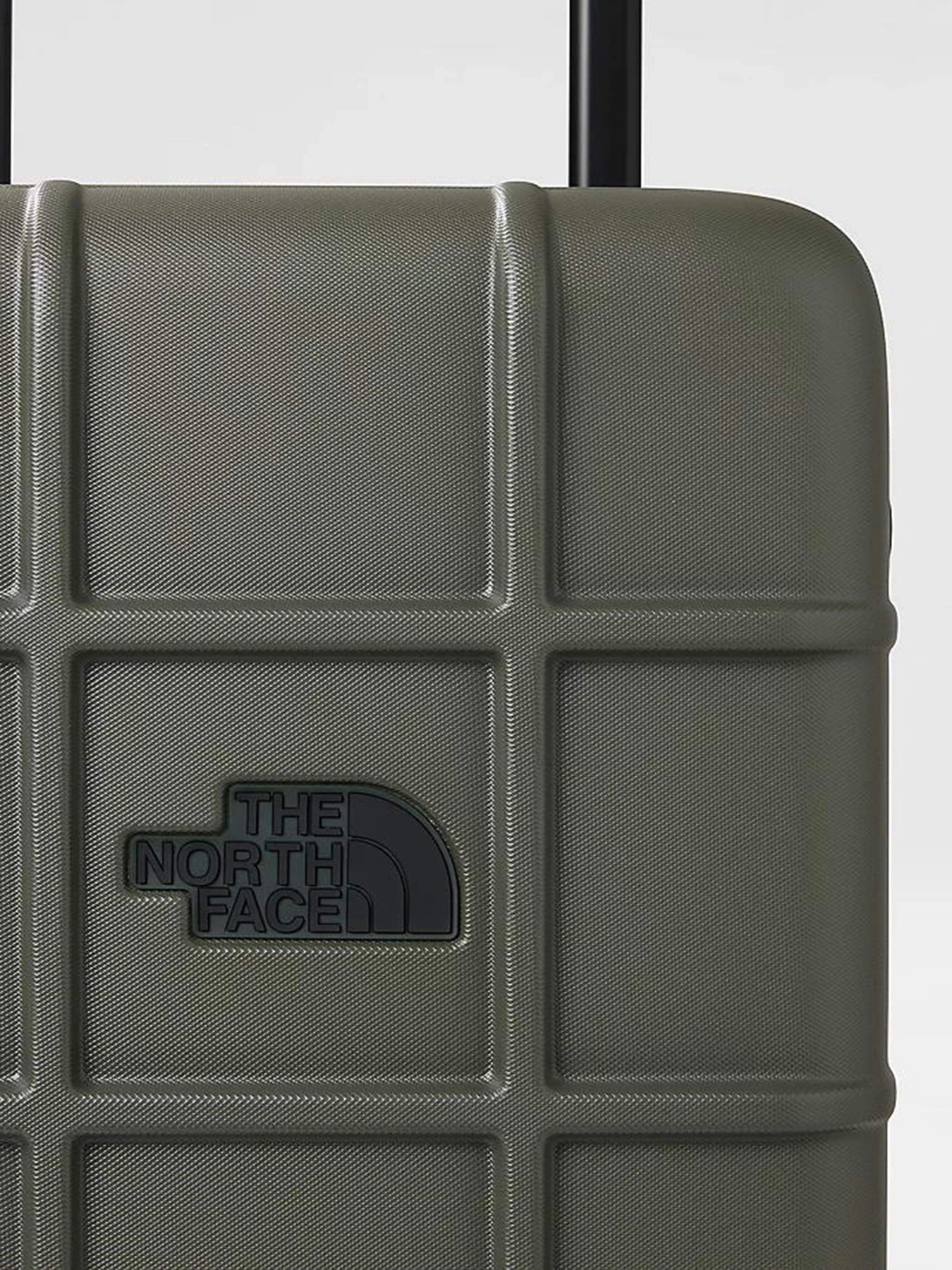 Дорожные сумки и чемоданы The North Face All Weather 4-Wheeler — 22'' модель NF0A52RVBQW1 Дорожные сумки и чемоданы The North Face All Weather 4-Wheeler — 22'' модель NF0A52RVBQW1 Фото