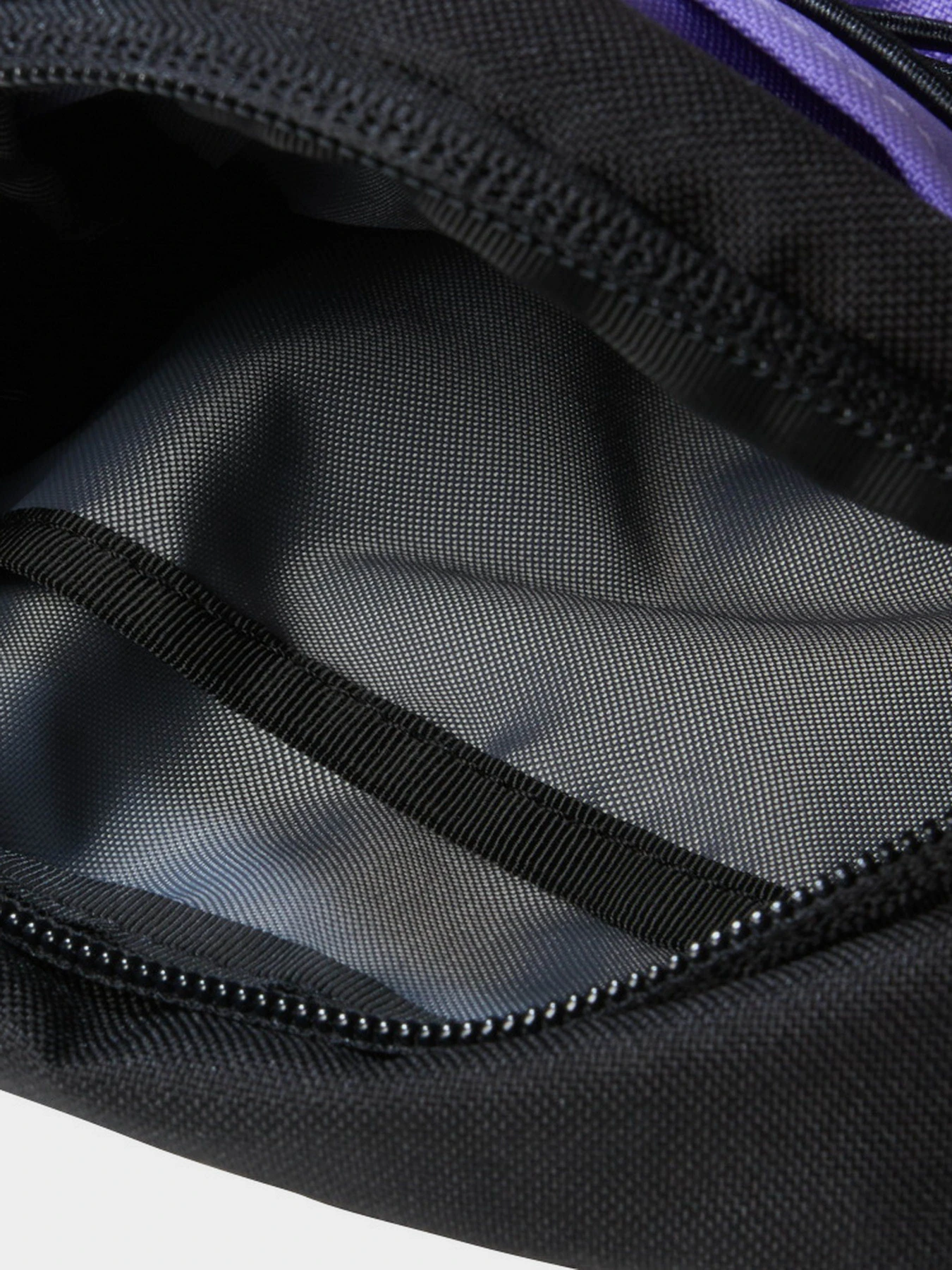 Сумки The North Face Jester модель NF0A52UCROL1 Сумки The North Face Jester модель NF0A52UCROL1 Фото