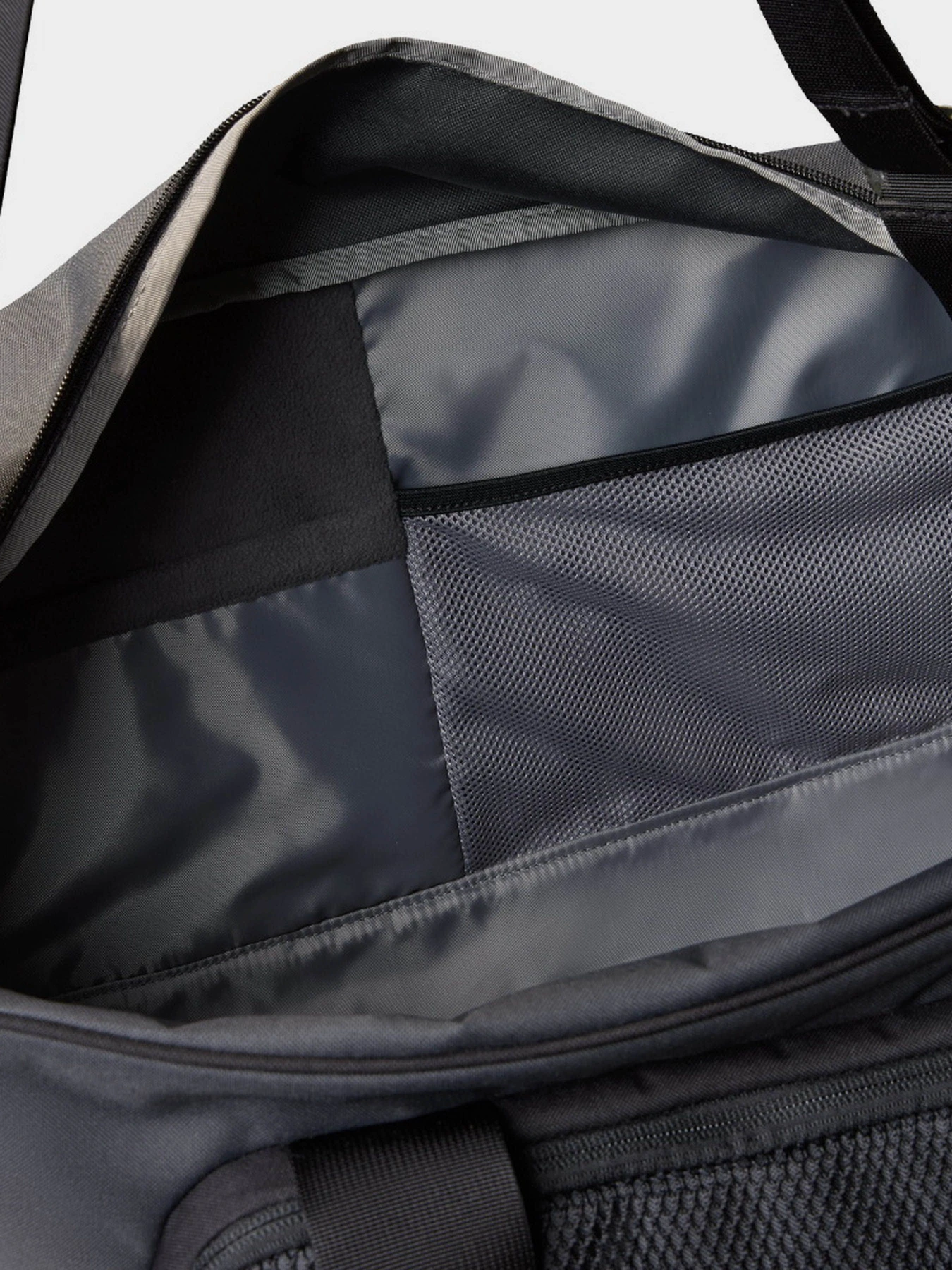 Дорожные сумки и чемоданы The North Face Y2K Duffel модель NF0A87GKKT01 Дорожные сумки и чемоданы The North Face Y2K Duffel модель NF0A87GKKT01 Фото
