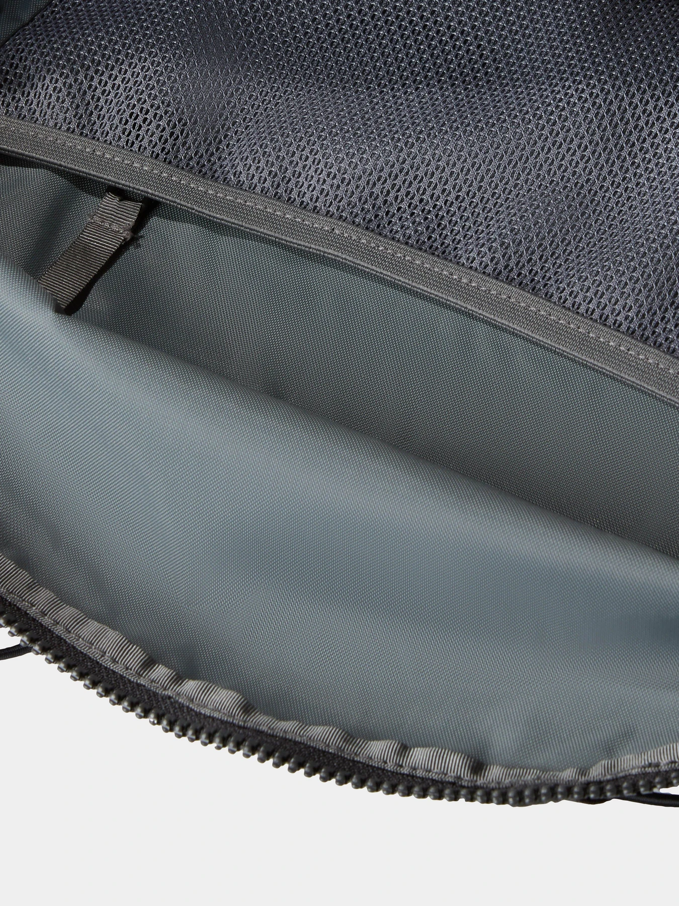 Сумки The North Face Terra Lumbar 6l модель NF0A81ENMN81 Сумки The North Face Terra Lumbar 6l модель NF0A81ENMN81 Фото