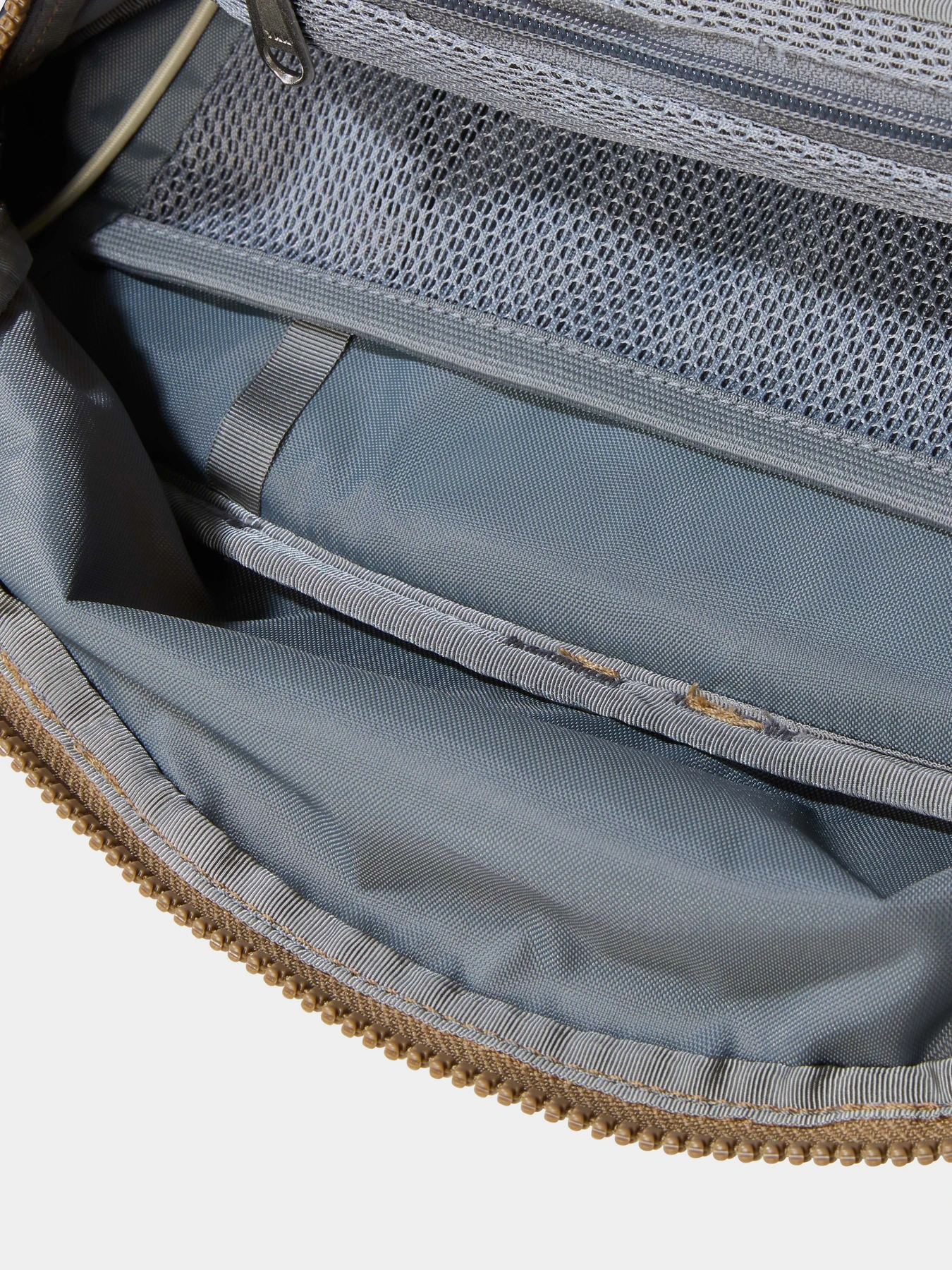 Сумки The North Face Terra Lumbar 3L модель NF0A81EOWK21 Сумки The North Face Terra Lumbar 3L модель NF0A81EOWK21 Фото