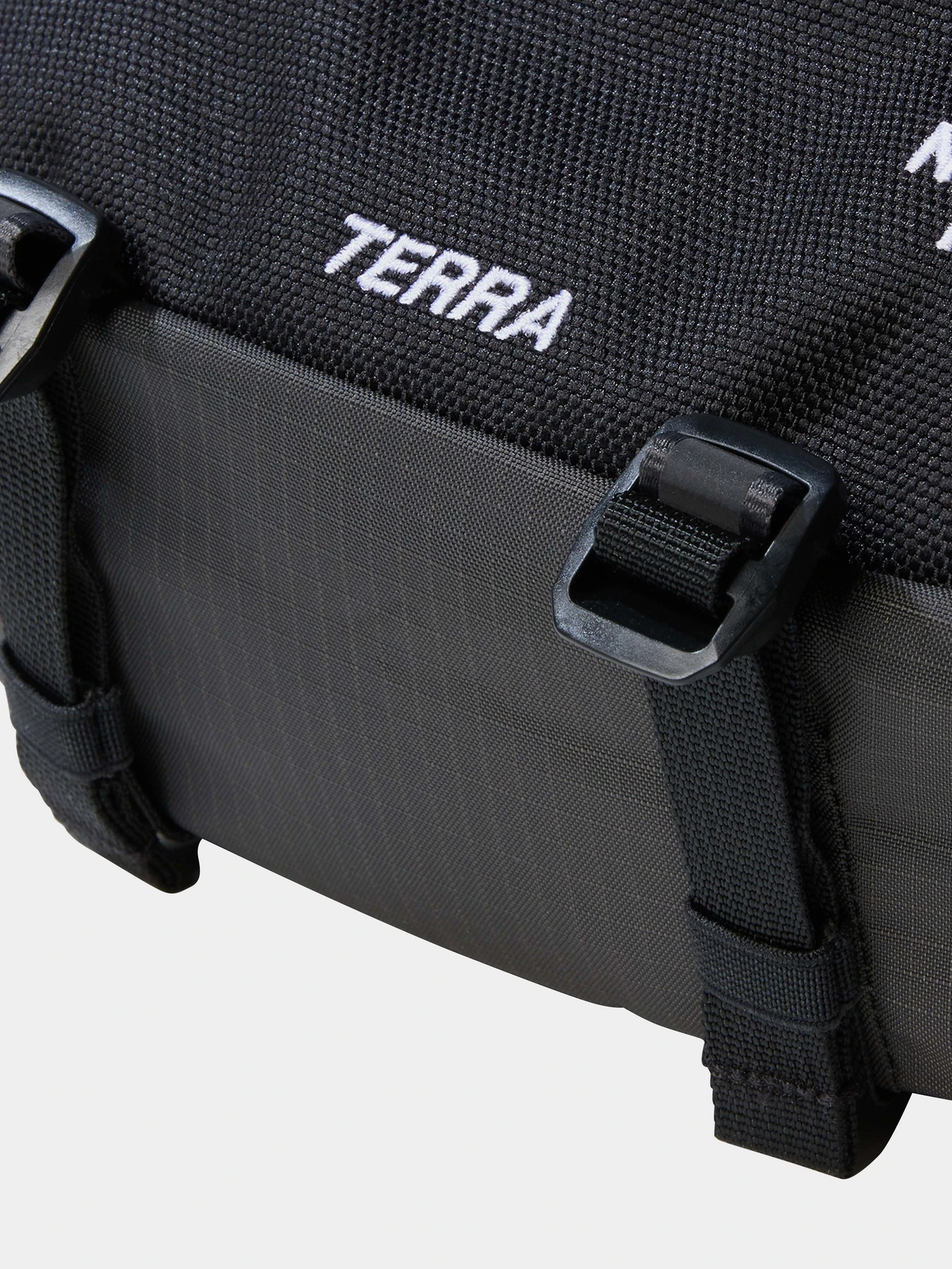 Сумки The North Face Terra Lumbar 3L модель NF0A81EOMN81 Сумки The North Face Terra Lumbar 3L модель NF0A81EOMN81 Фото