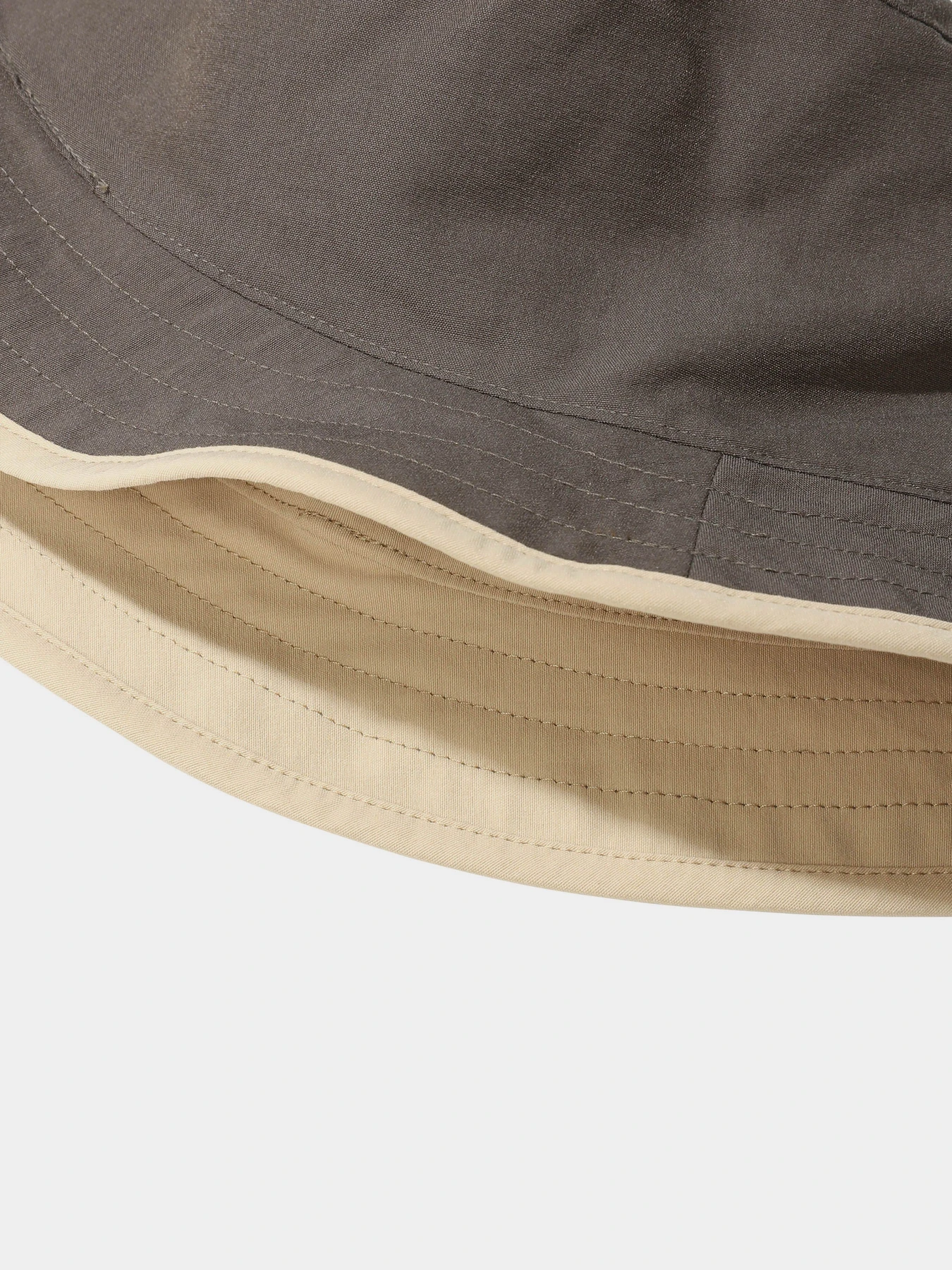 Шапки та кепки The North Face Class V Reversible Bucket Hat модель NF0A7WGYRV41 Фото