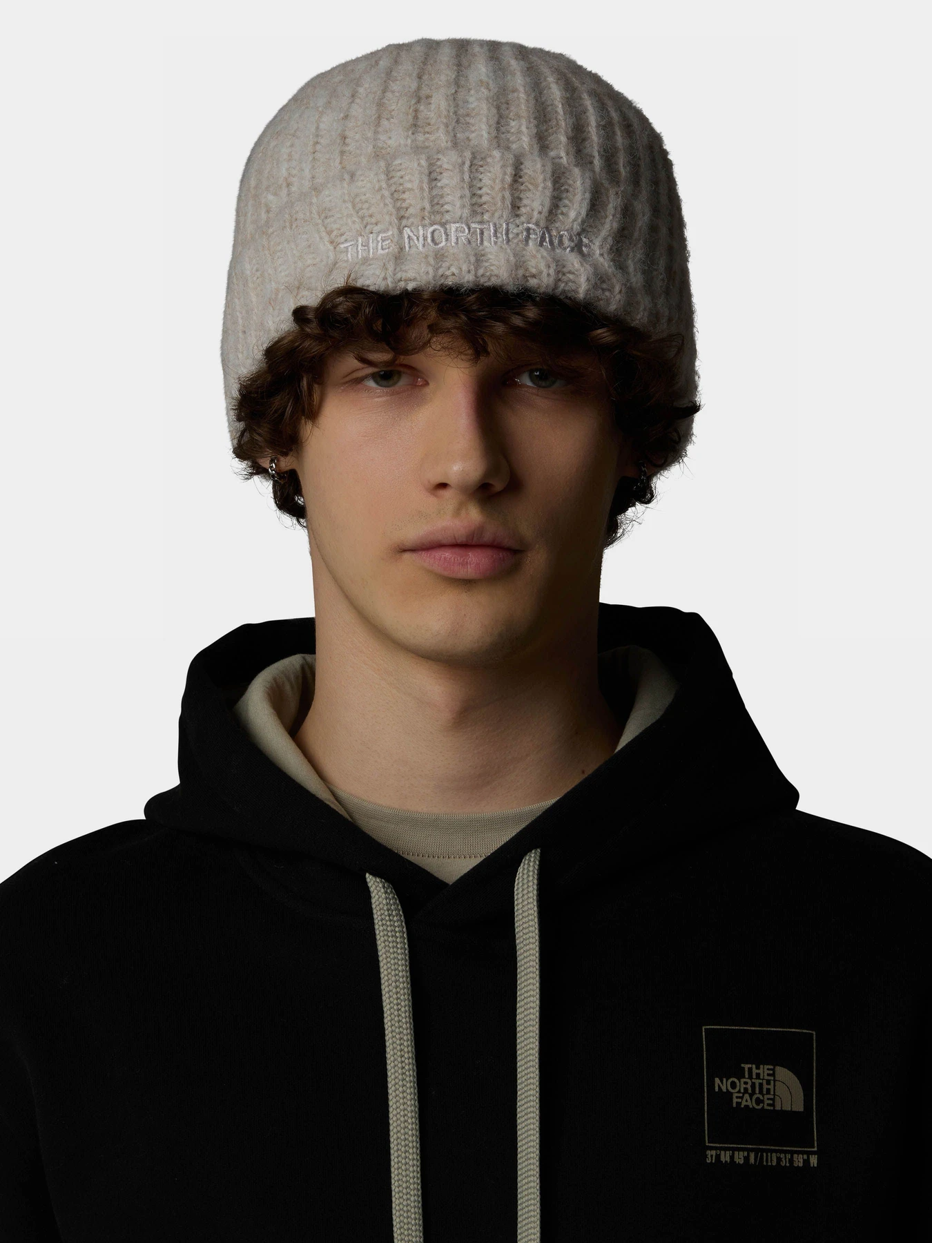 Шапки та кепки The North Face Fohair Cabin Beanie модель NF0A887TQLI1 Шапки та кепки The North Face Fohair Cabin Beanie модель NF0A887TQLI1 Фото