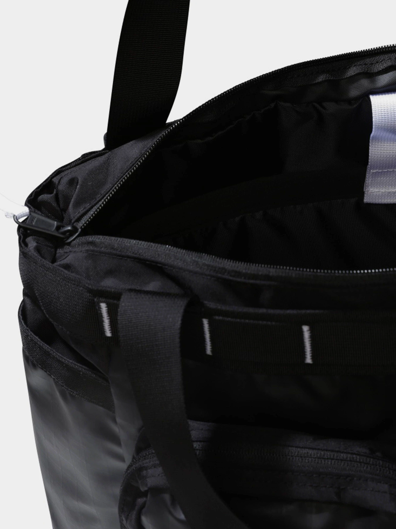 Сумки The North Face Base Camp Voyager модель NF0A81BM53R1 Сумки The North Face Base Camp Voyager модель NF0A81BM53R1 Фото