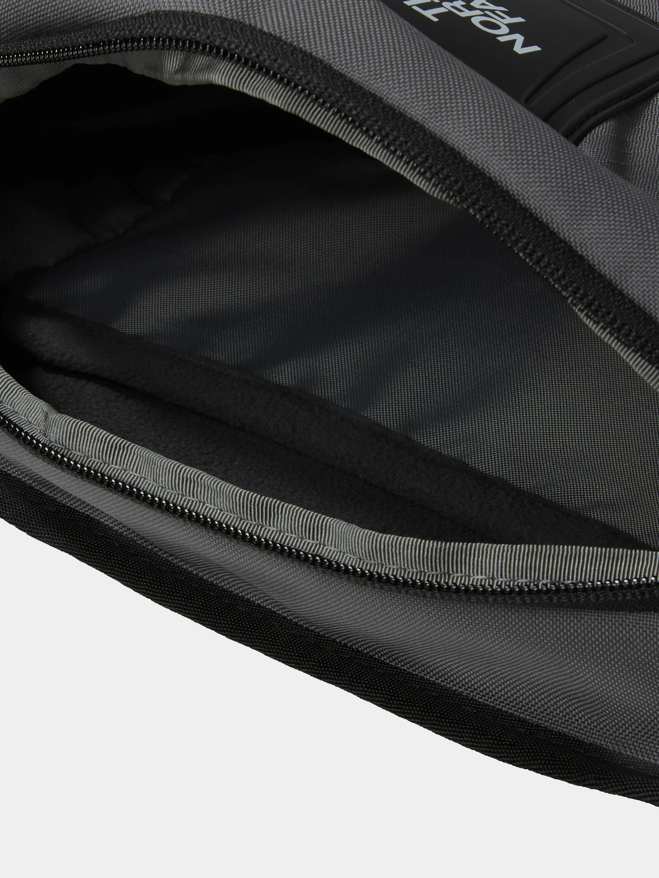 Сумки The North Face Y2K Hip Pack модель NF0A87GE32D1 Сумки The North Face Y2K Hip Pack модель NF0A87GE32D1 Фото