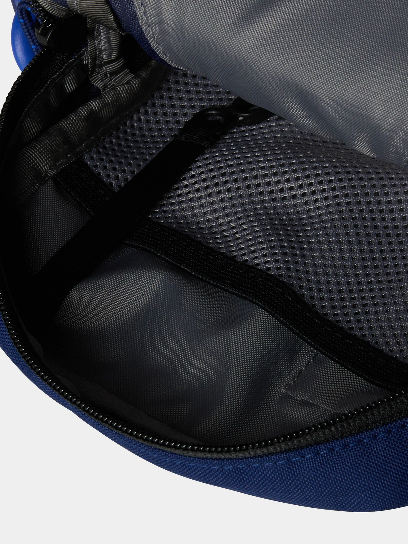 Сумки The North Face Y2K Shoulder модель NF0A87GF0OJ1 Фото