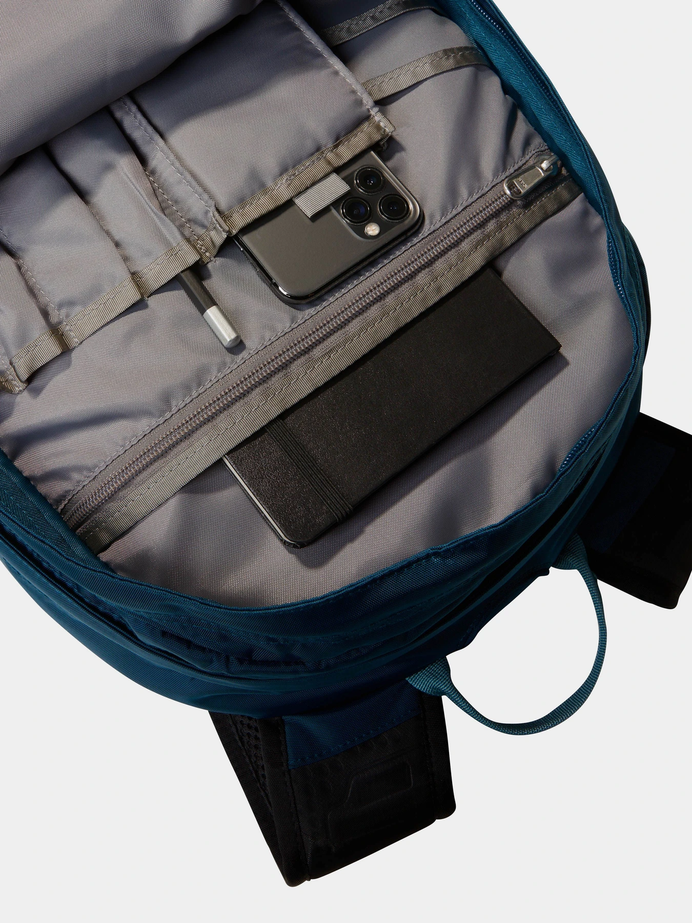Рюкзаки The North Face Borealis Classic 29L модель NF00CF9C4OJ1 Рюкзаки The North Face Borealis Classic 29L модель NF00CF9C4OJ1 Фото