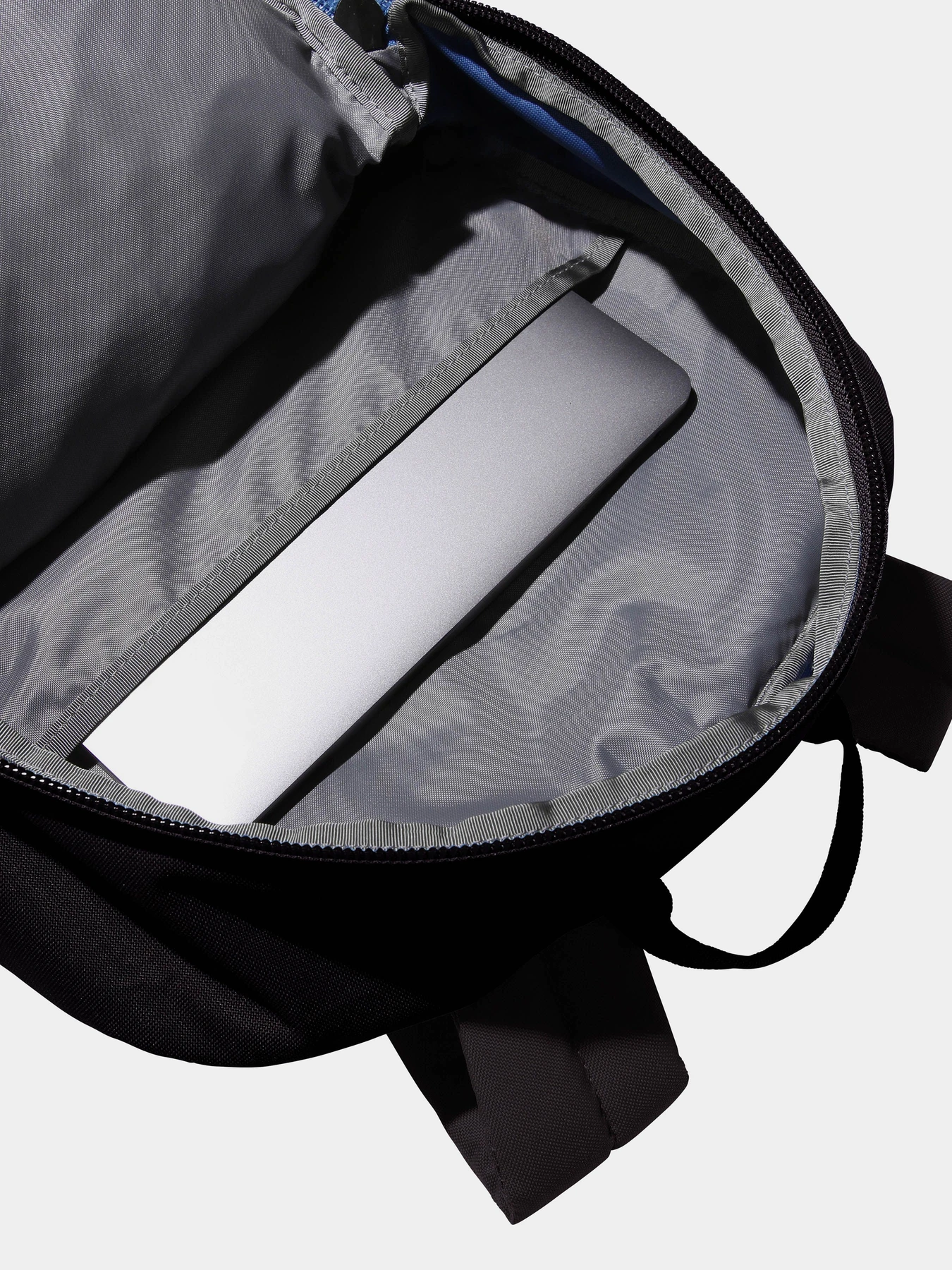 Рюкзаки The North Face Rodey 27L модель NF0A3KVCKX91 Фото