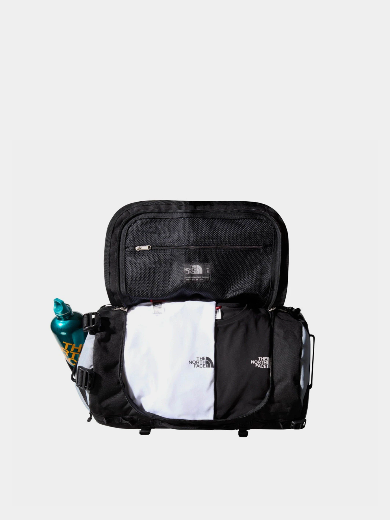 Дорожные сумки и чемоданы The North Face Gilman Duffel - S модель NF0A4VPZ52W1 Дорожные сумки и чемоданы The North Face Gilman Duffel - S модель NF0A4VPZ52W1 Фото