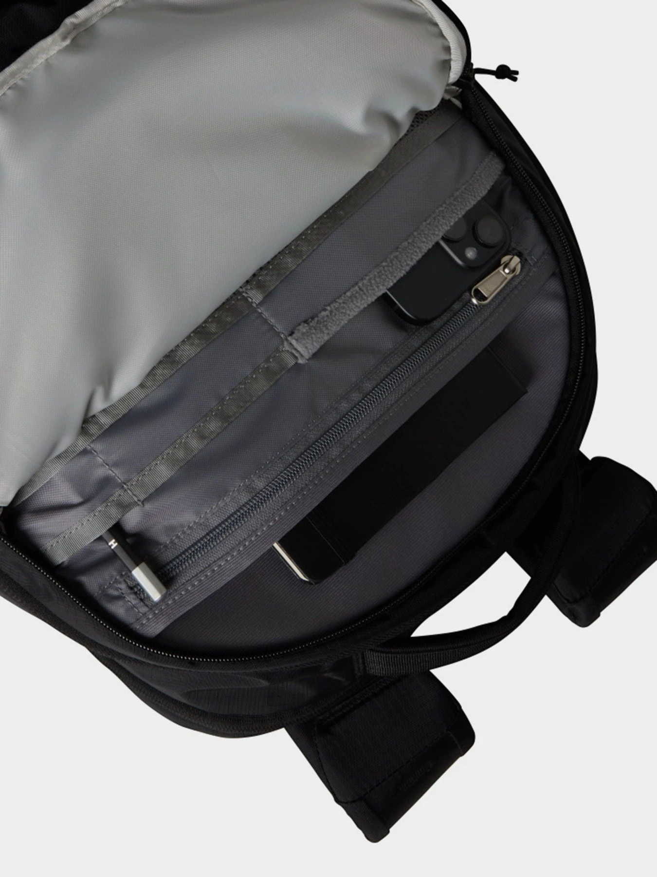 Рюкзаки The North Face Borealis 28L модель NF0A52SE4HF1 Рюкзаки The North Face Borealis 28L модель NF0A52SE4HF1 Фото