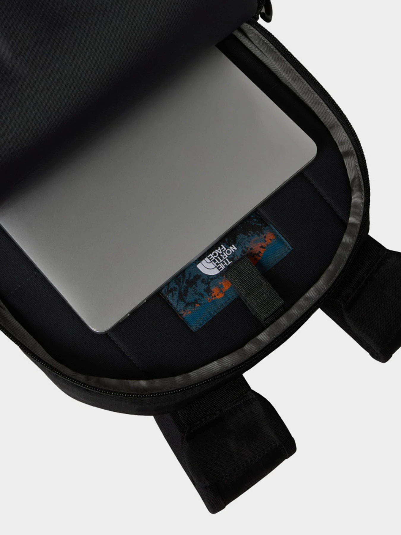 Рюкзаки The North Face Recon 30L модель NF0A52SH4HF1 Рюкзаки The North Face Recon 30L модель NF0A52SH4HF1 Фото