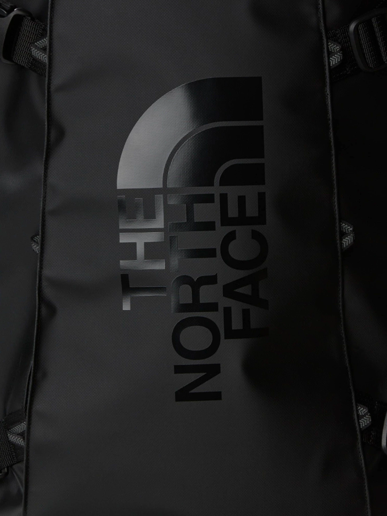 Дорожні сумки та валізи The North Face Base Camp Rolling Thunder 28 модель NF0A87GC53R1 Фото