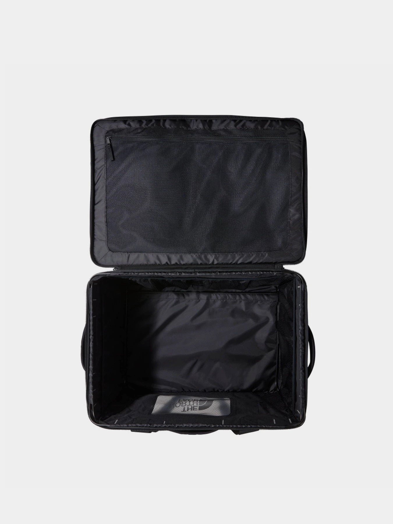 Дорожные сумки и чемоданы The North Face Base Camp Gear Box модель NF0A81CD4HF1 Дорожные сумки и чемоданы The North Face Base Camp Gear Box модель NF0A81CD4HF1 Фото