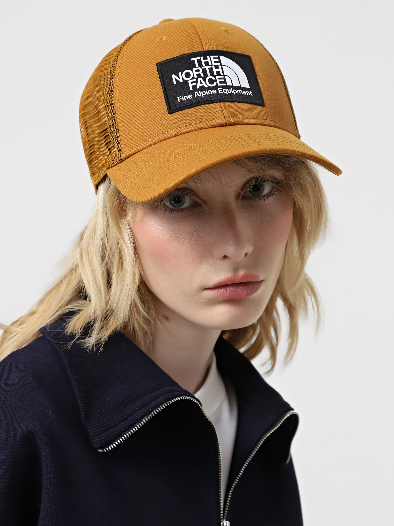 Шапки та кепки The North Face Deep Fit Mudder Trucker модель NF0A5FXAVC71 Фото