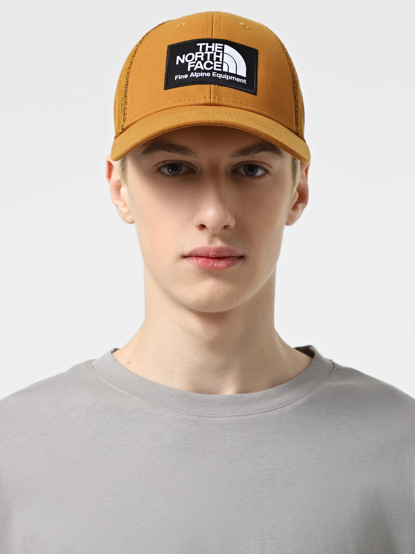 Шапки та кепки The North Face Deep Fit Mudder Trucker модель NF0A5FXAVC71 Фото