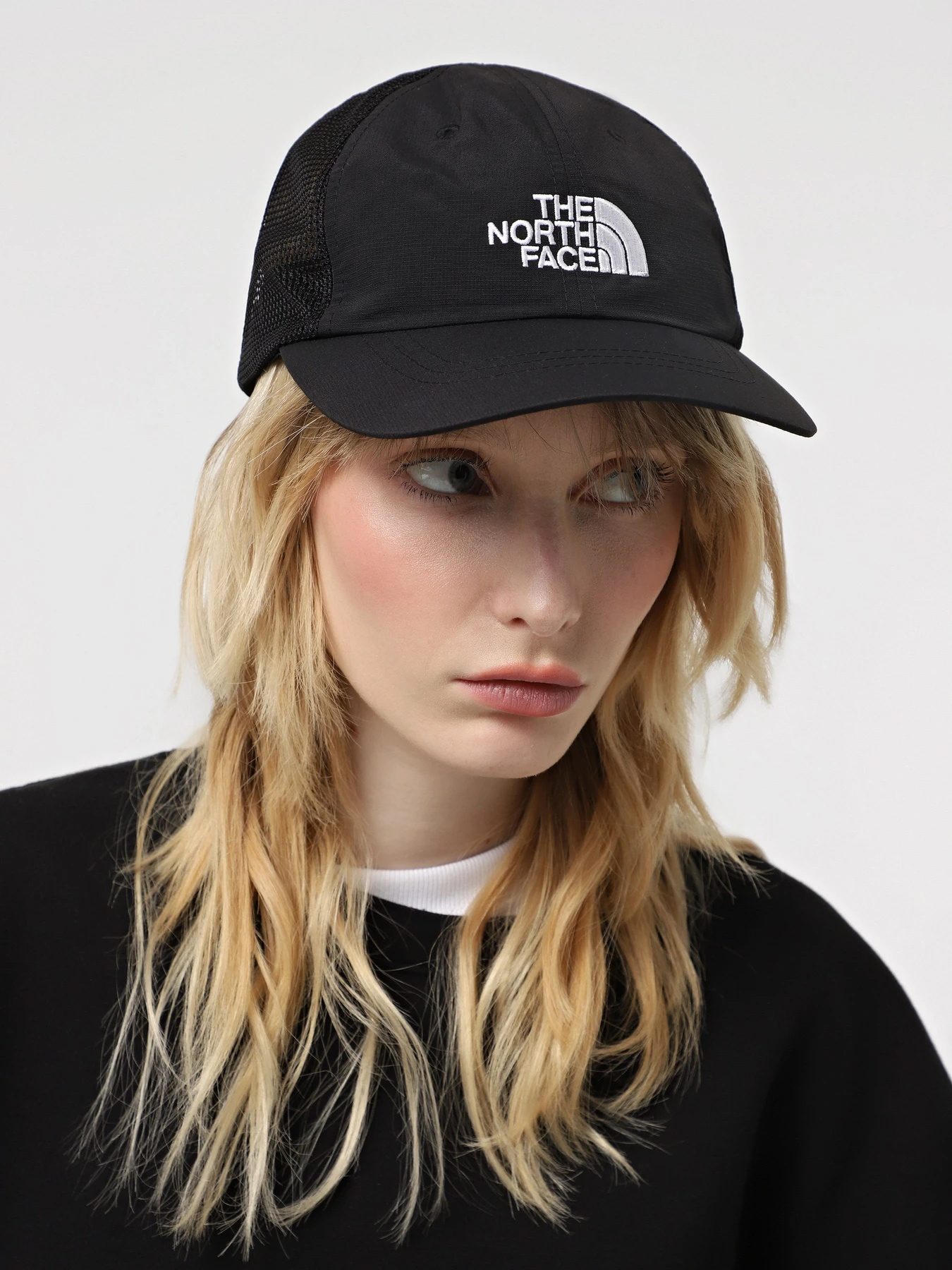 Шапки и кепки The North Face Horizon Trucker модель NF0A5FXSKX71 Шапки и кепки The North Face Horizon Trucker модель NF0A5FXSKX71 Фото