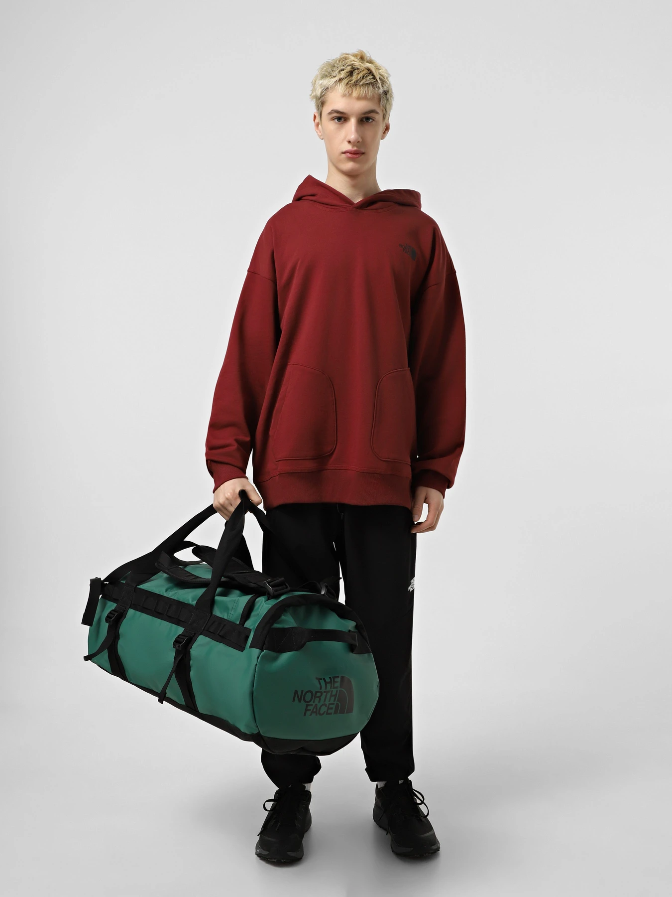 Дорожные сумки и чемоданы The North Face Base Camp Duffel - M 71L модель NF0A52SAS9W1 Фото