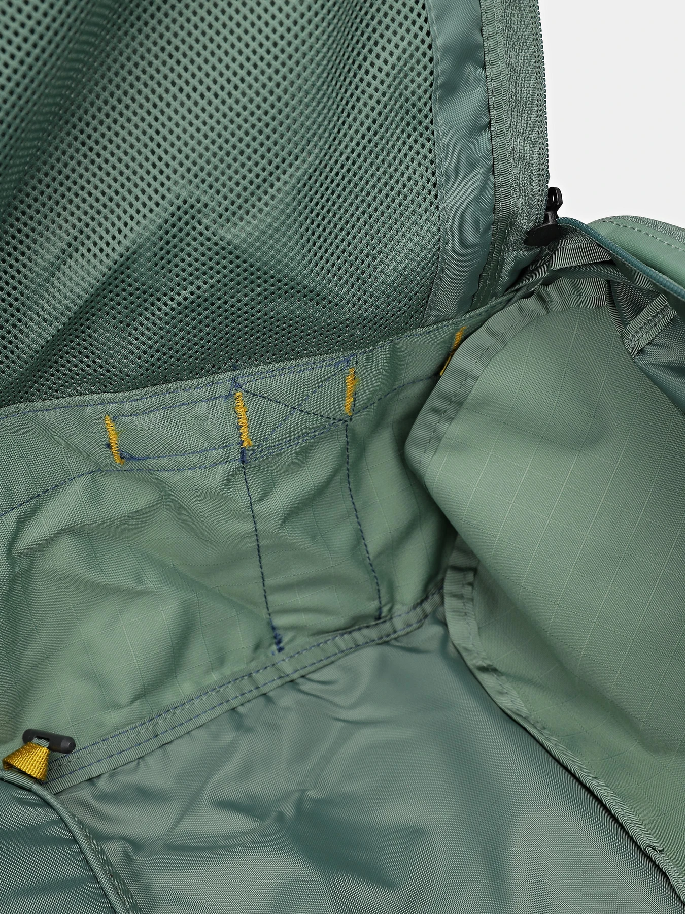 Дорожные сумки и чемоданы The North Face Base Camp Voyager Duffel 32l модель NF0A52RRA721 Дорожные сумки и чемоданы The North Face Base Camp Voyager Duffel 32l модель NF0A52RRA721 Фото