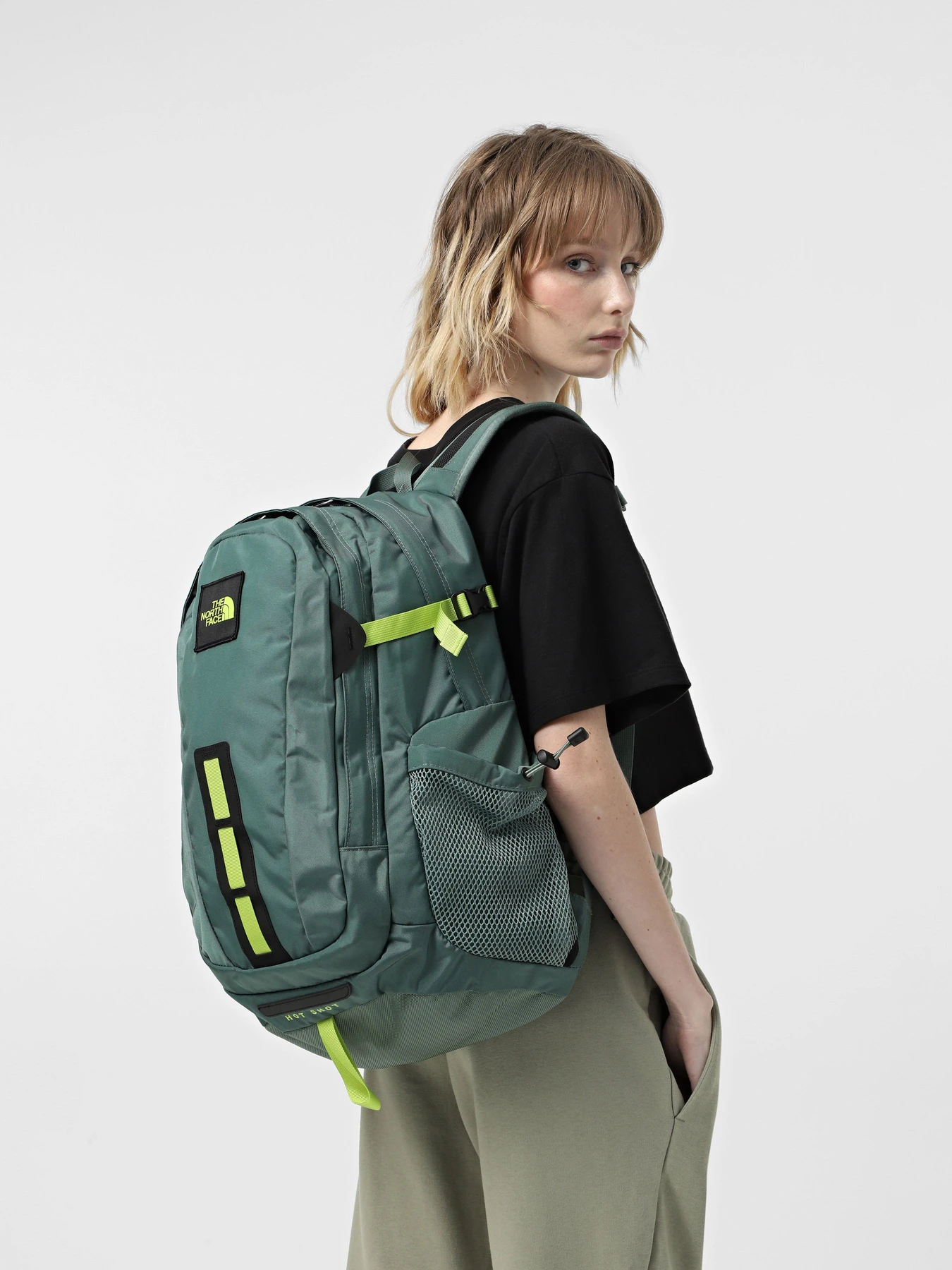 Рюкзаки The North Face Hot Shot Se 30L модель NF0A3KYJBDO1 Рюкзаки The North Face Hot Shot Se 30L модель NF0A3KYJBDO1 Фото