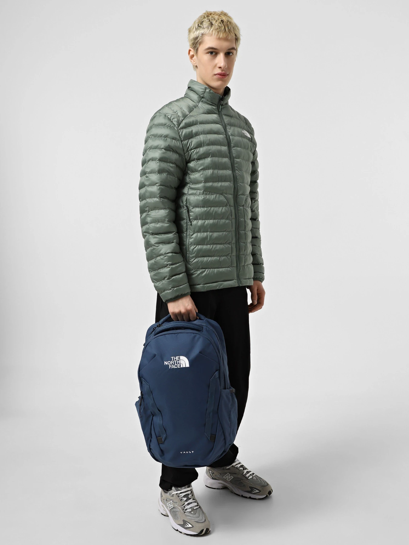 Рюкзаки The North Face Vault 27L модель NF0A3VY2ART1 Рюкзаки The North Face Vault 27L модель NF0A3VY2ART1 Фото